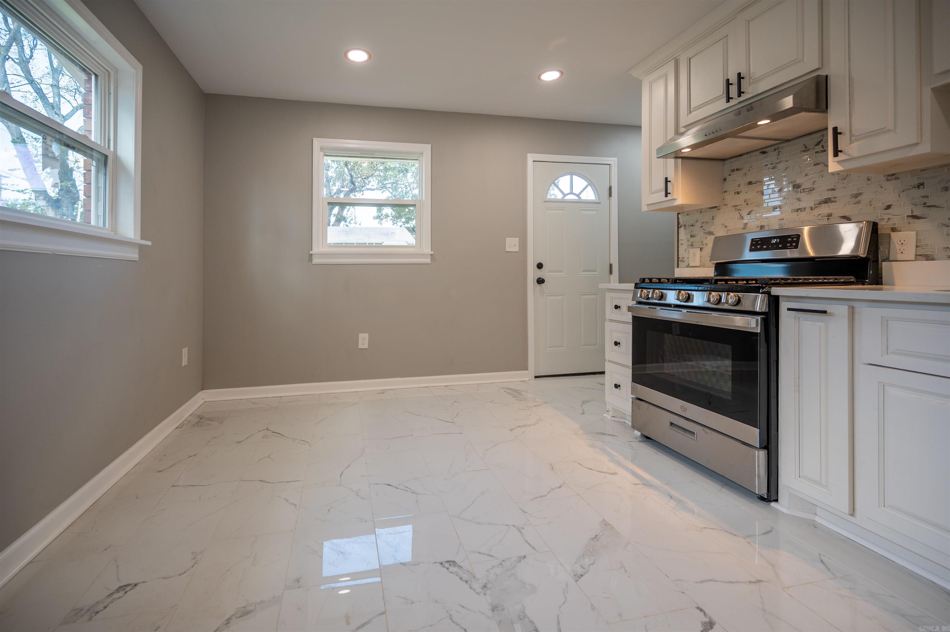 Holeads - Residential