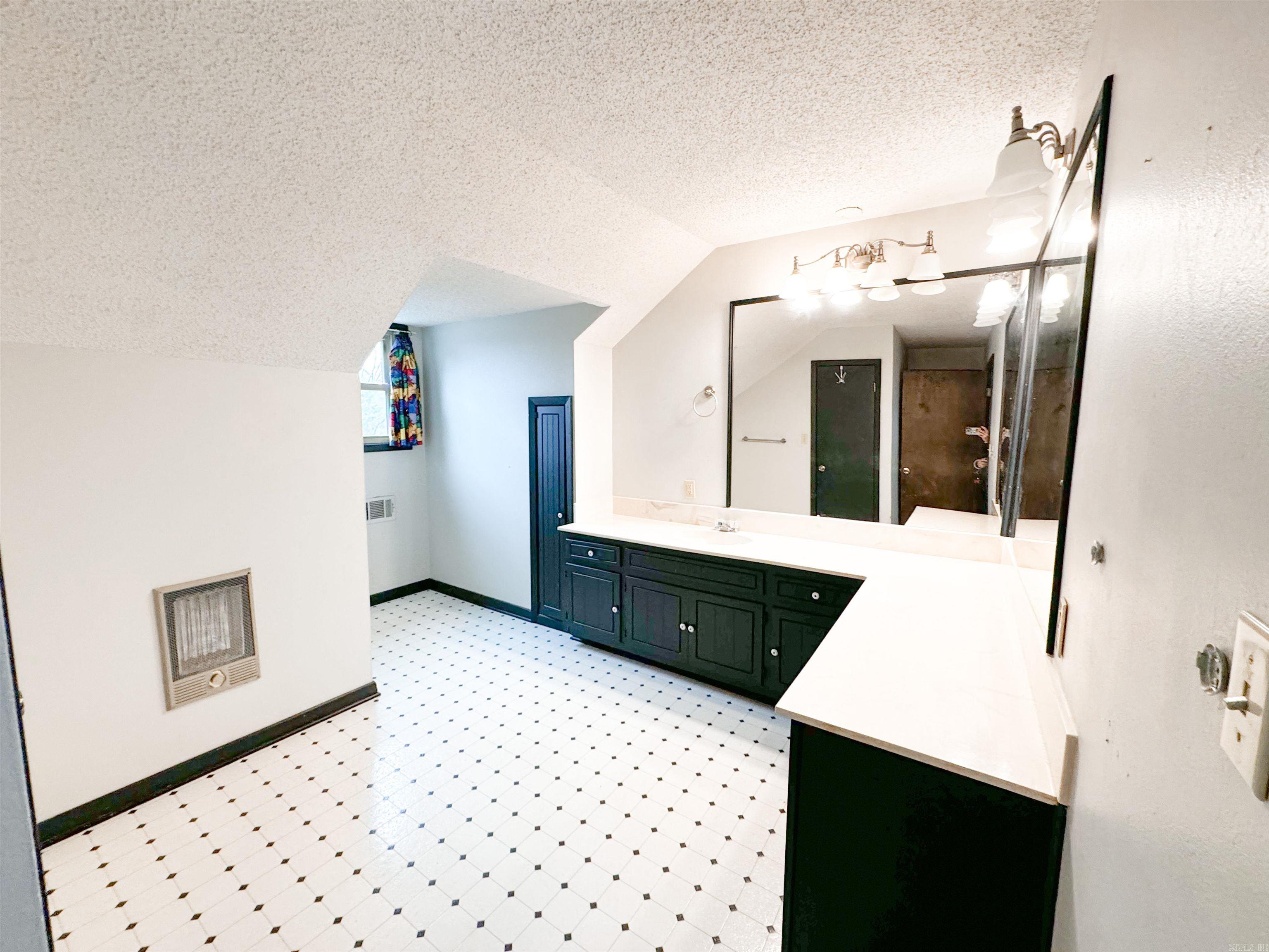 COUNTRY LANE ESTATES - Residential