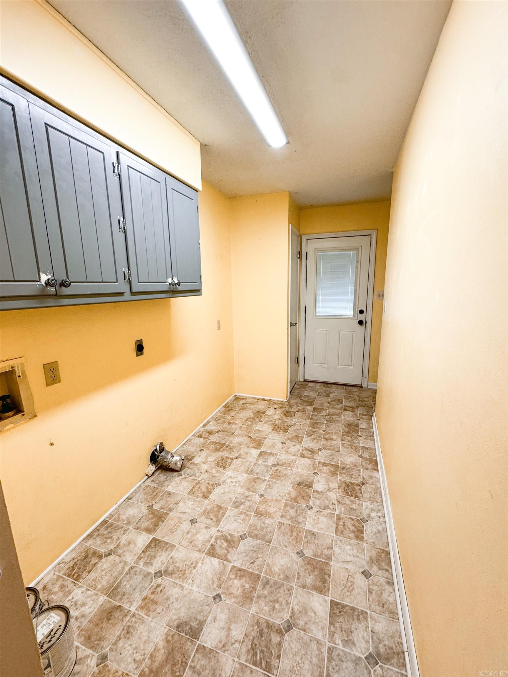 COUNTRY LANE ESTATES - Residential