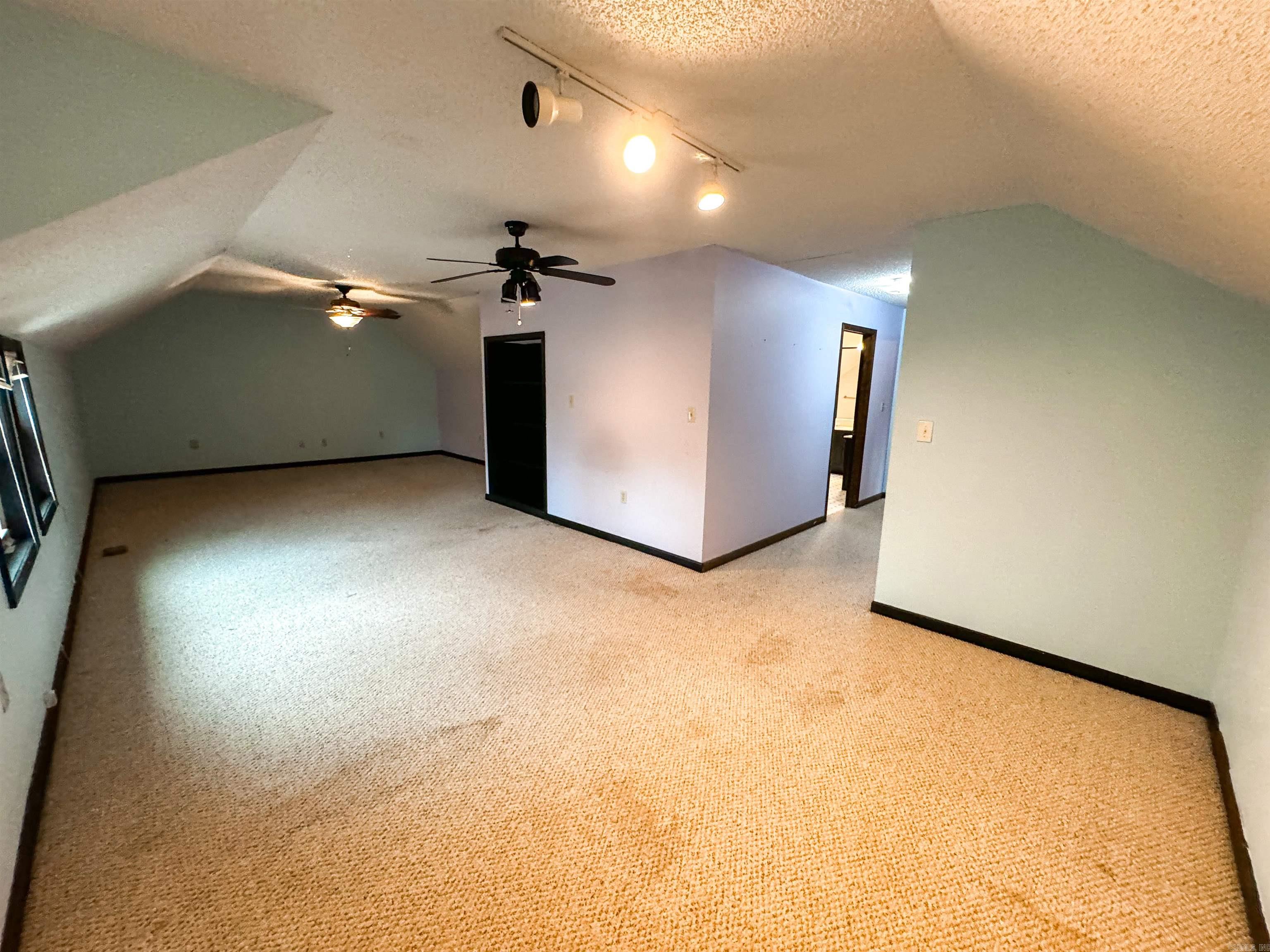 COUNTRY LANE ESTATES - Residential