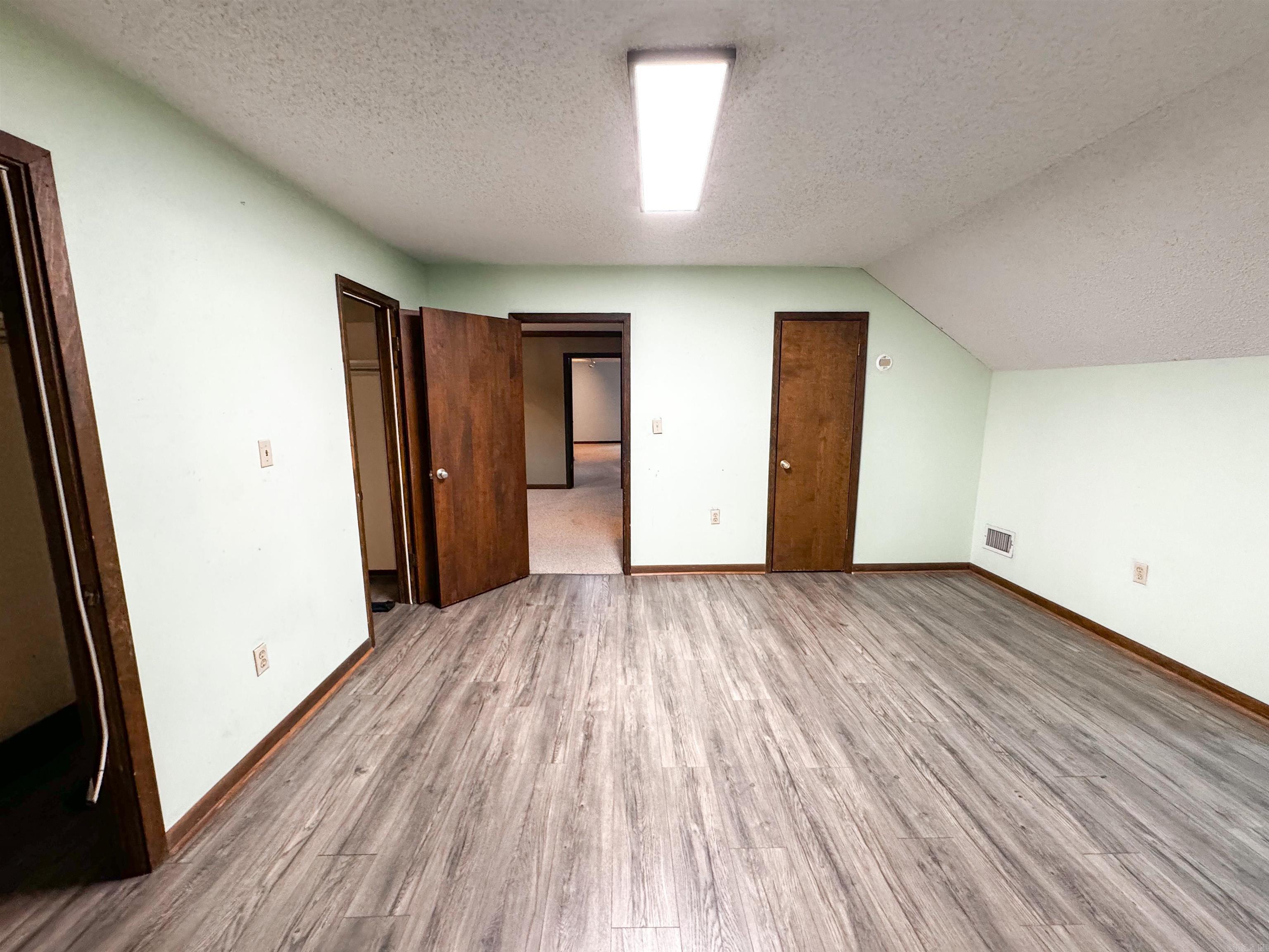 COUNTRY LANE ESTATES - Residential