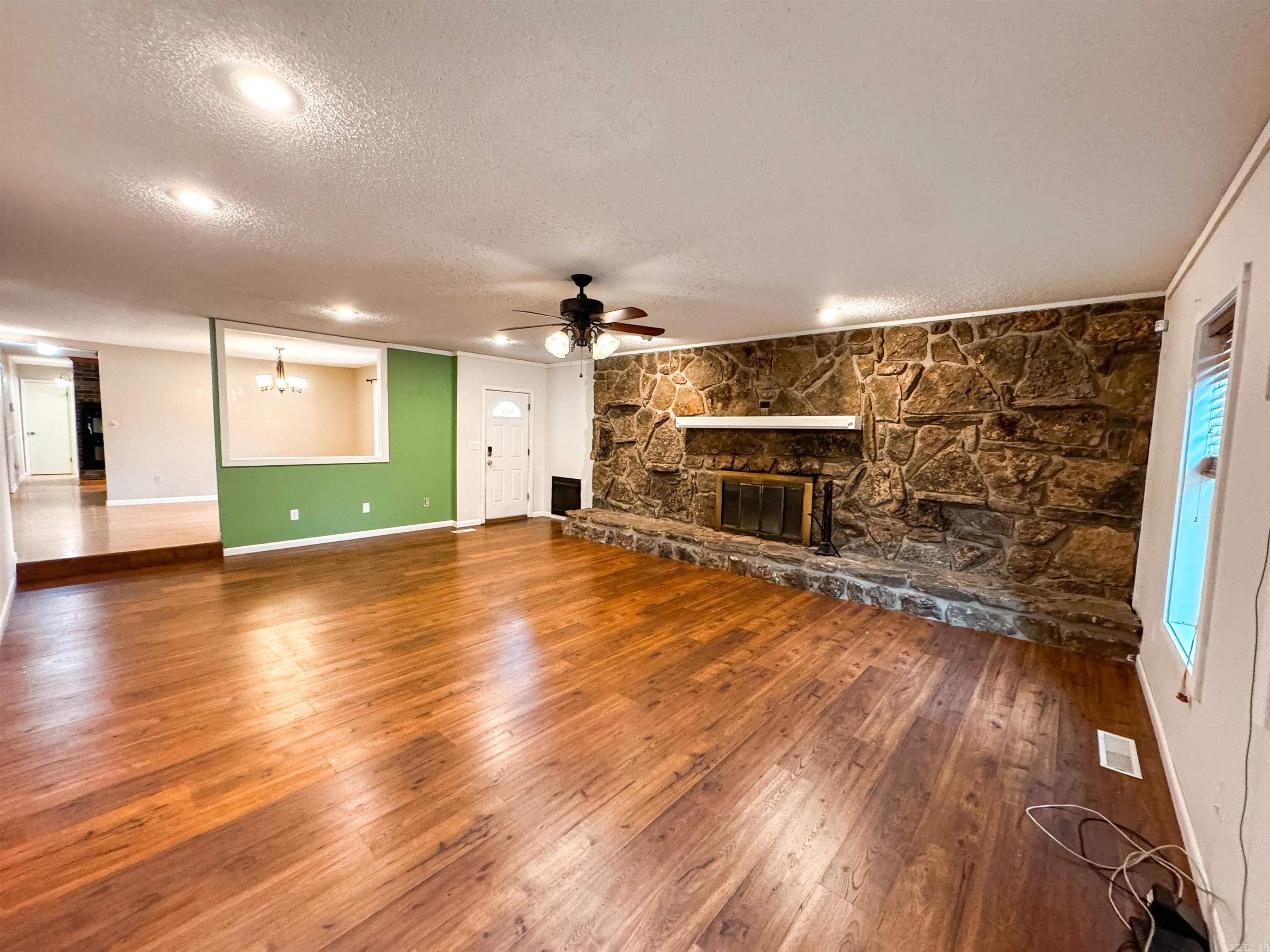 COUNTRY LANE ESTATES - Residential