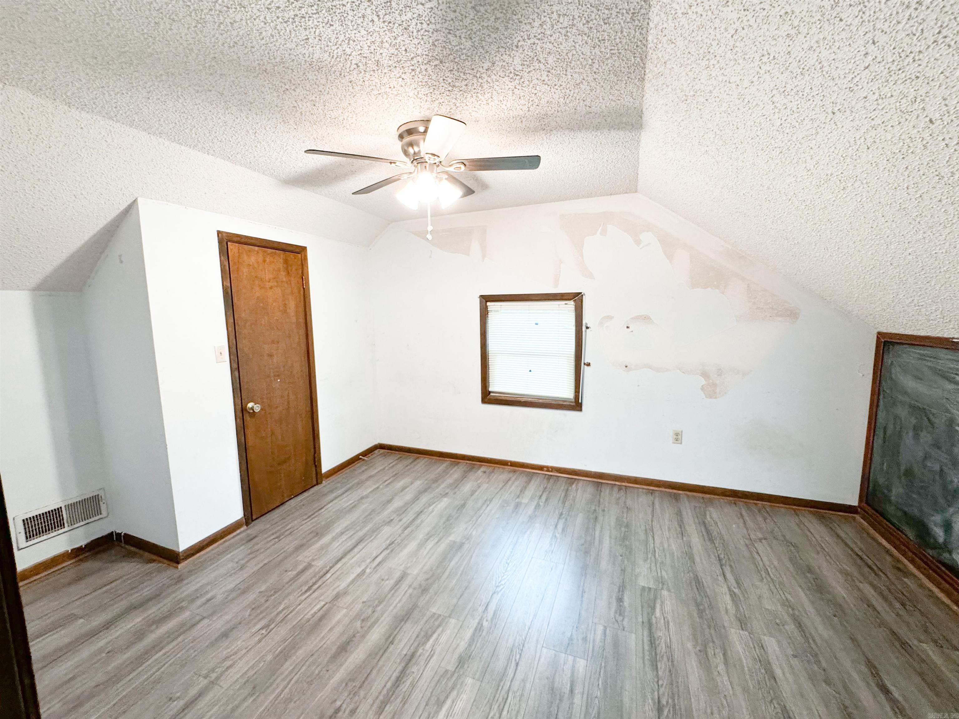 COUNTRY LANE ESTATES - Residential