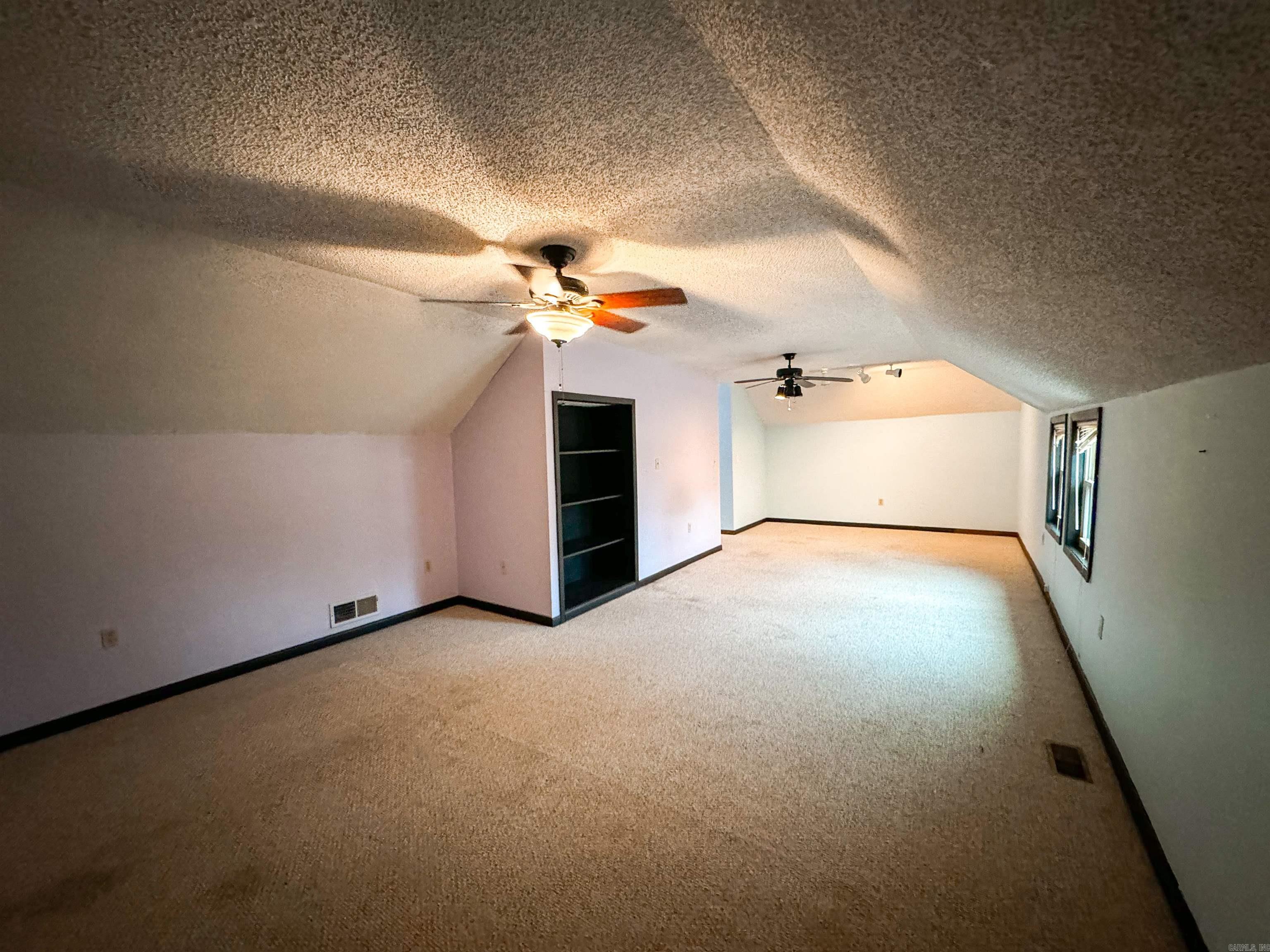 COUNTRY LANE ESTATES - Residential