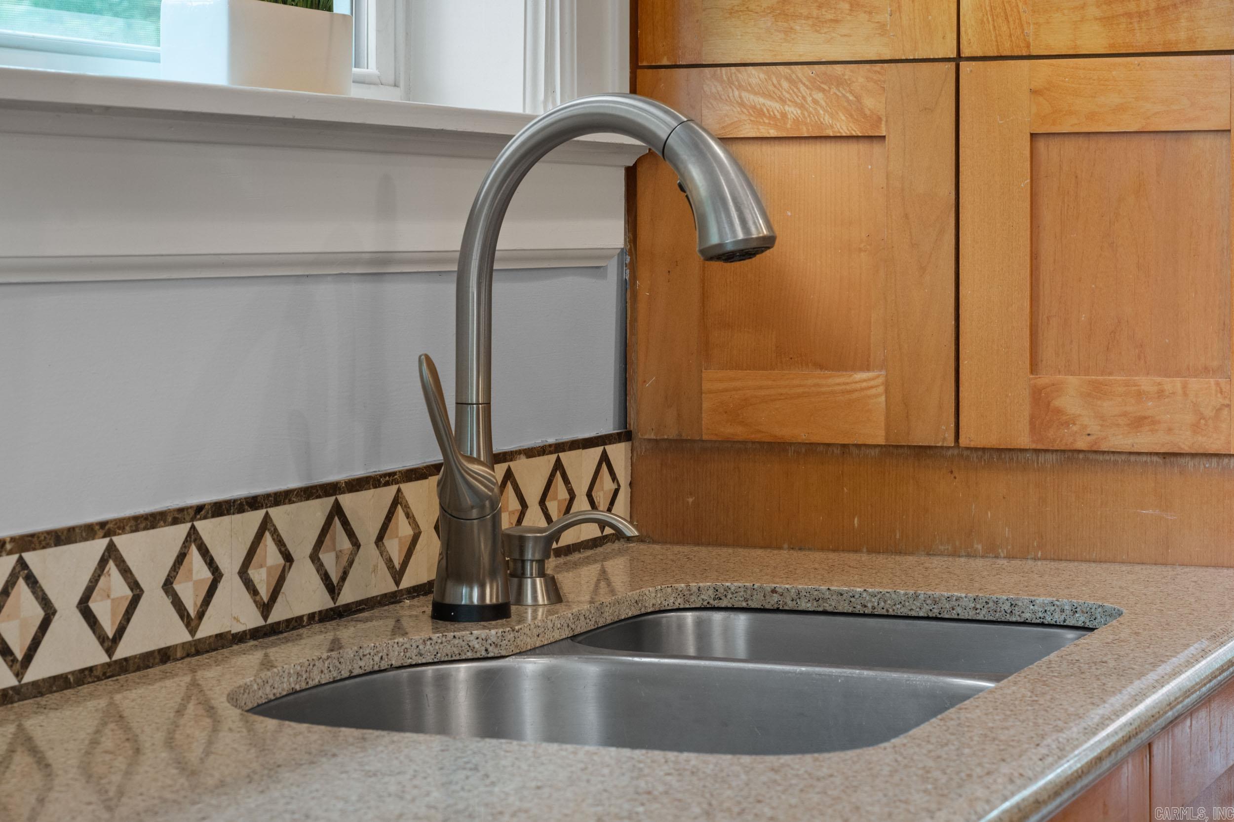 CRYSTAL COURT - Residential