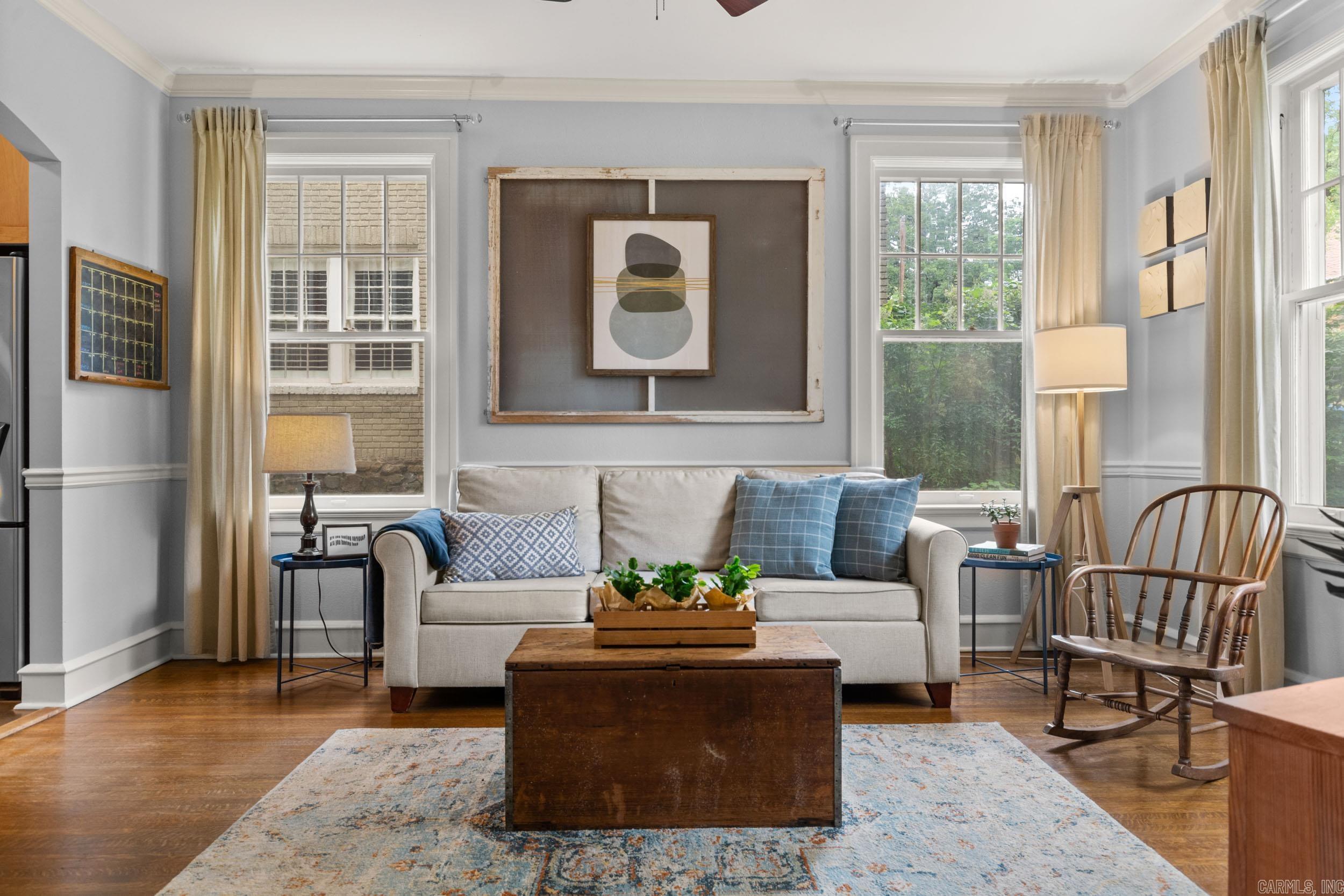 CRYSTAL COURT - Residential