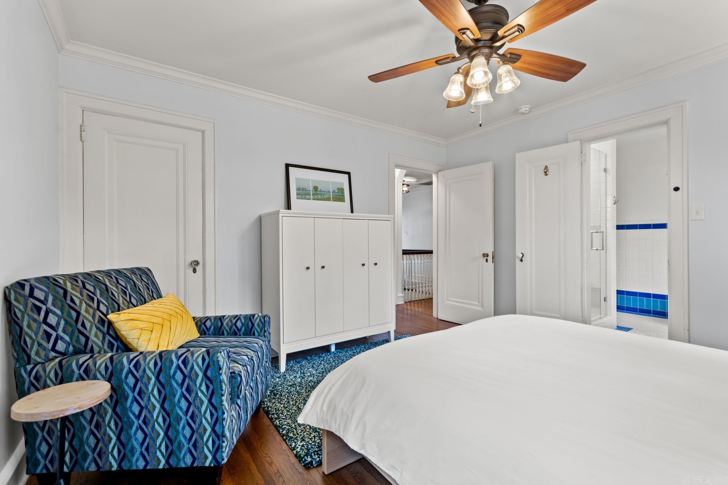 CRYSTAL COURT - Residential