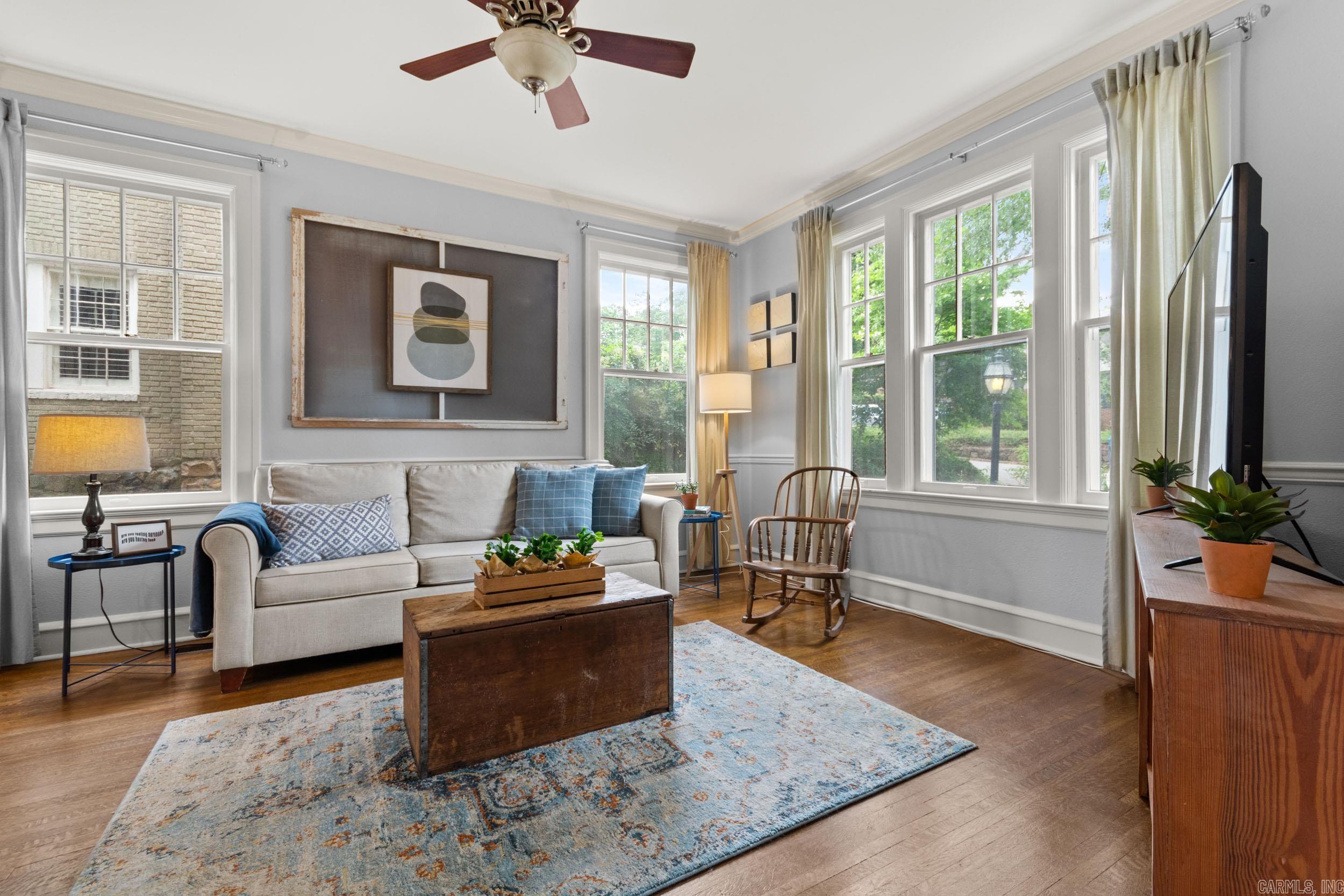 CRYSTAL COURT - Residential