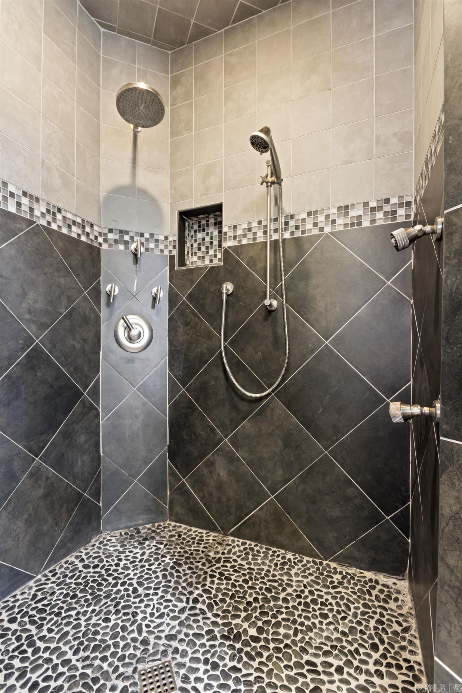 CRYSTAL COURT - Residential