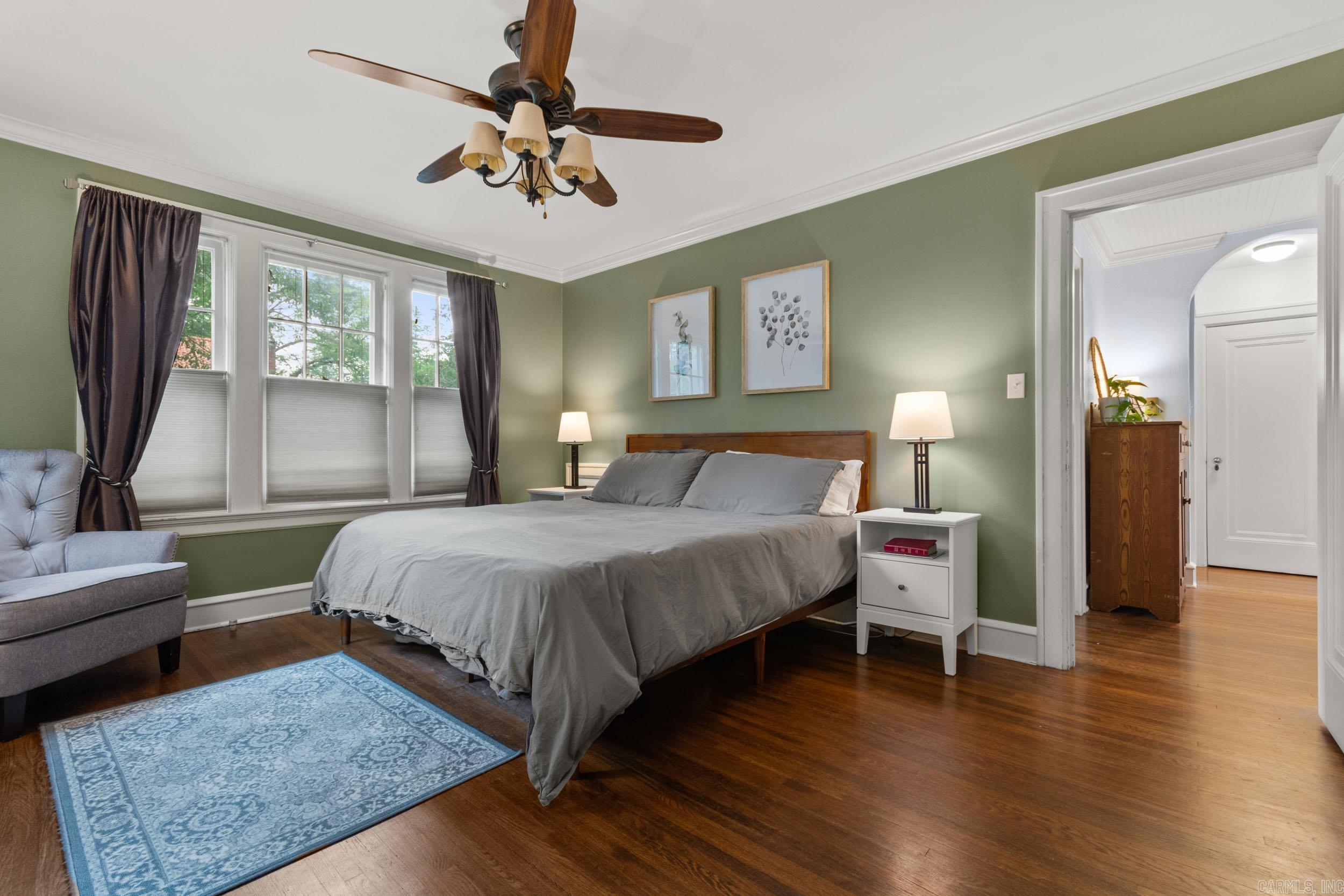 CRYSTAL COURT - Residential