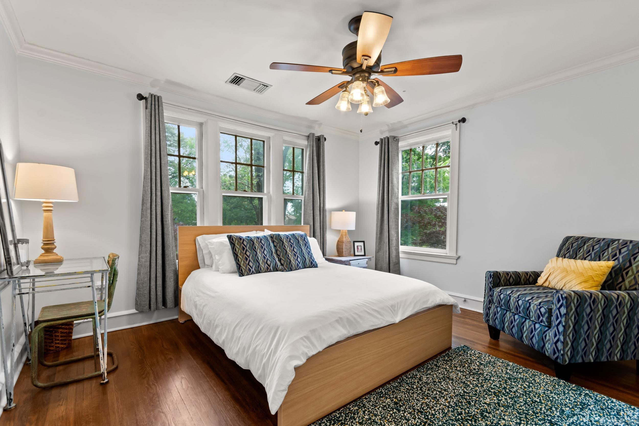 CRYSTAL COURT - Residential