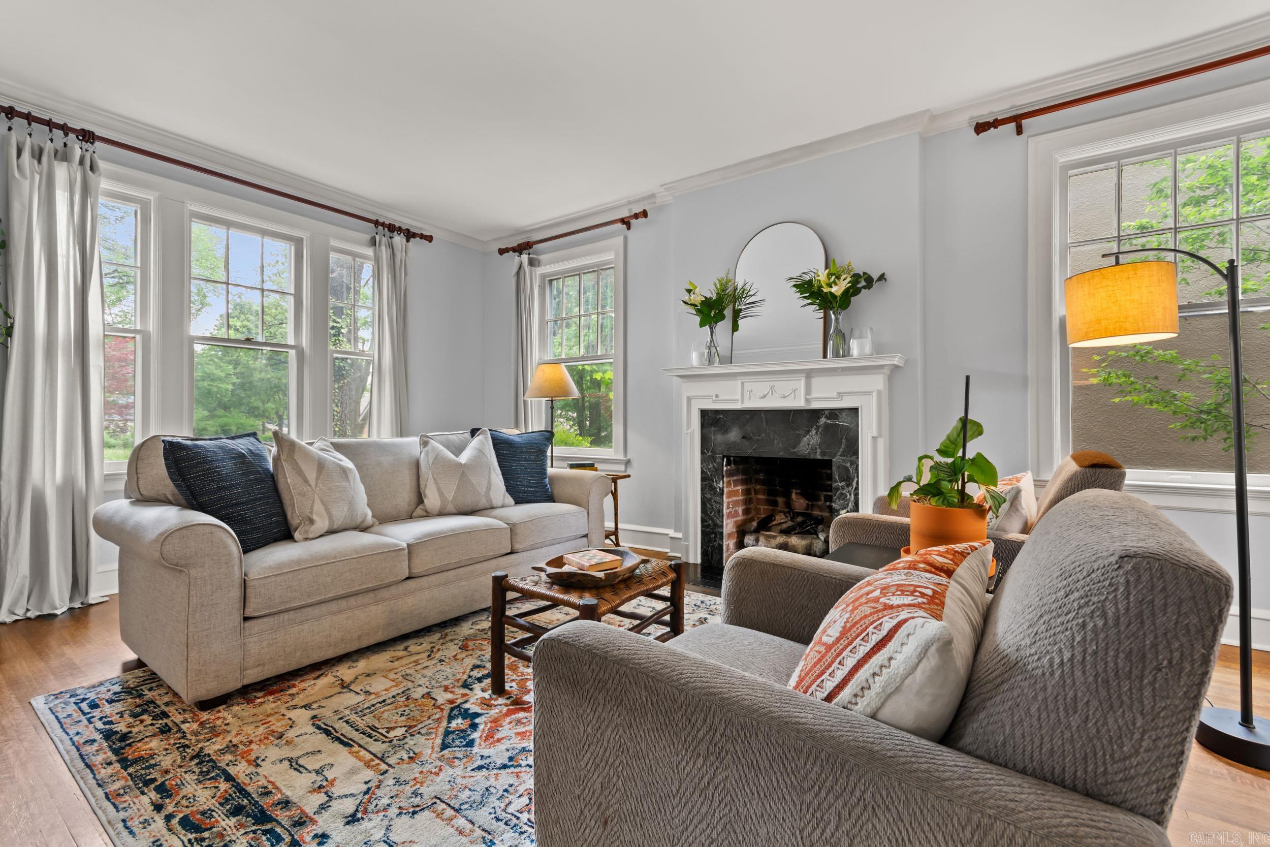 CRYSTAL COURT - Residential