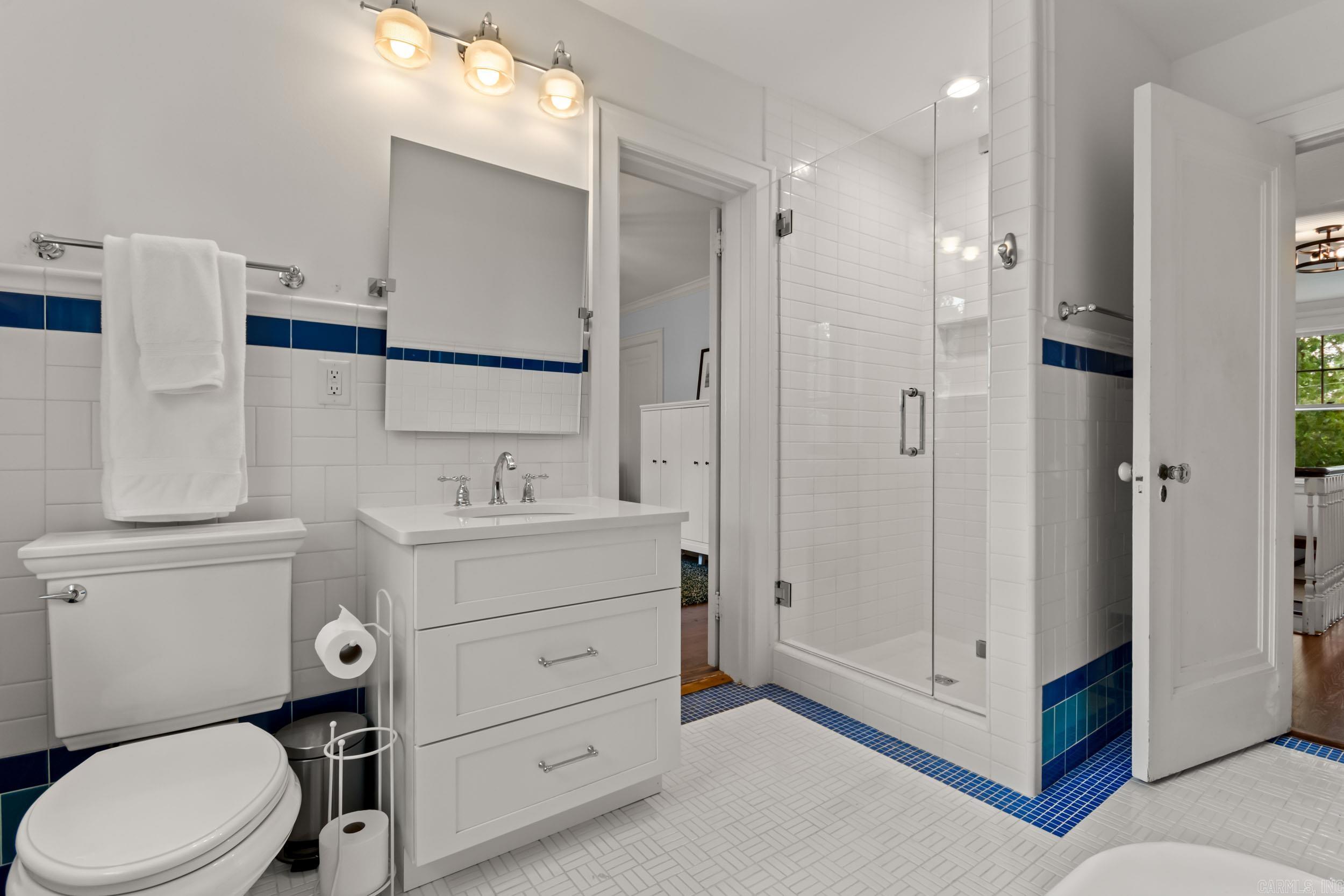 CRYSTAL COURT - Residential