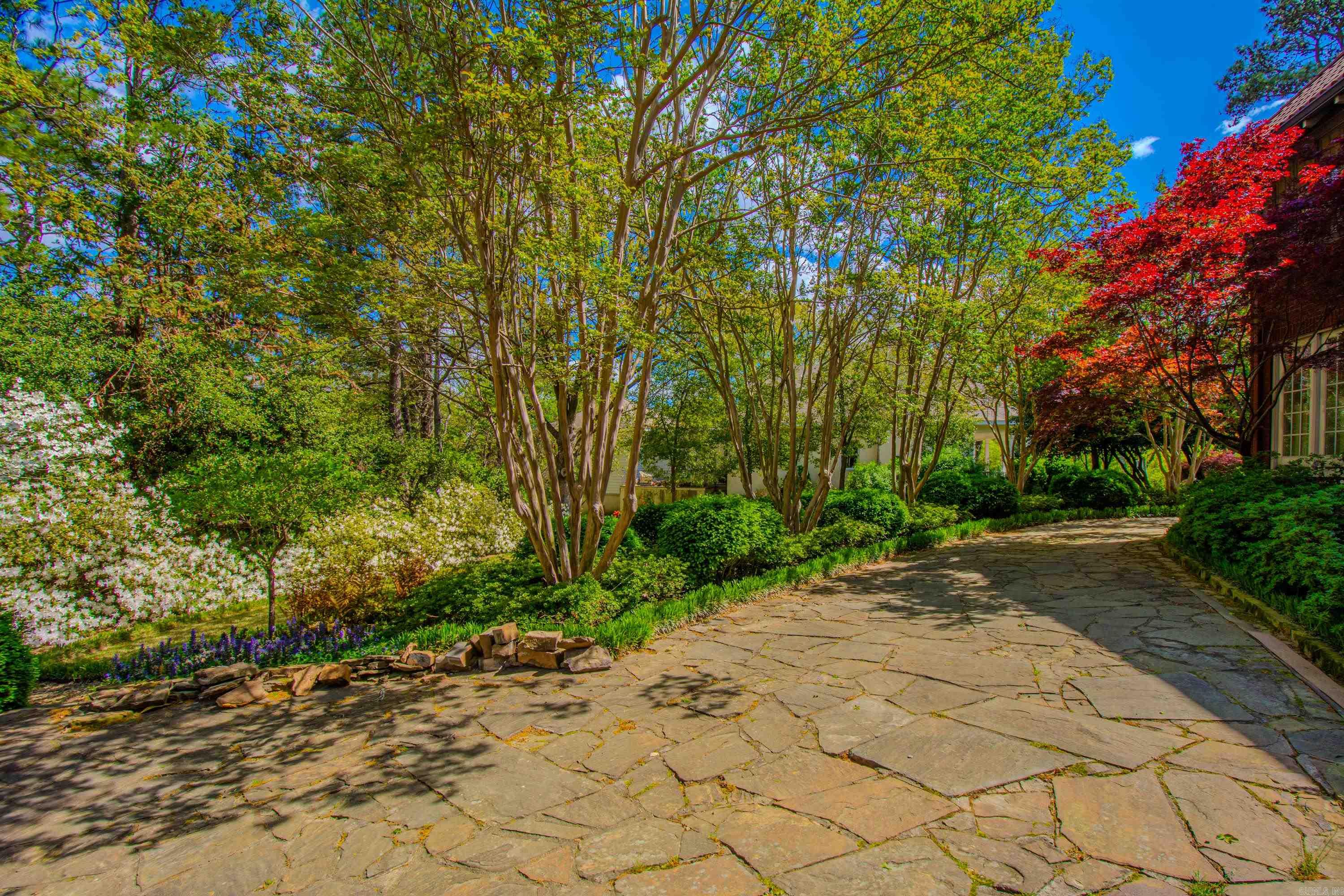 Hill Crest - Residential