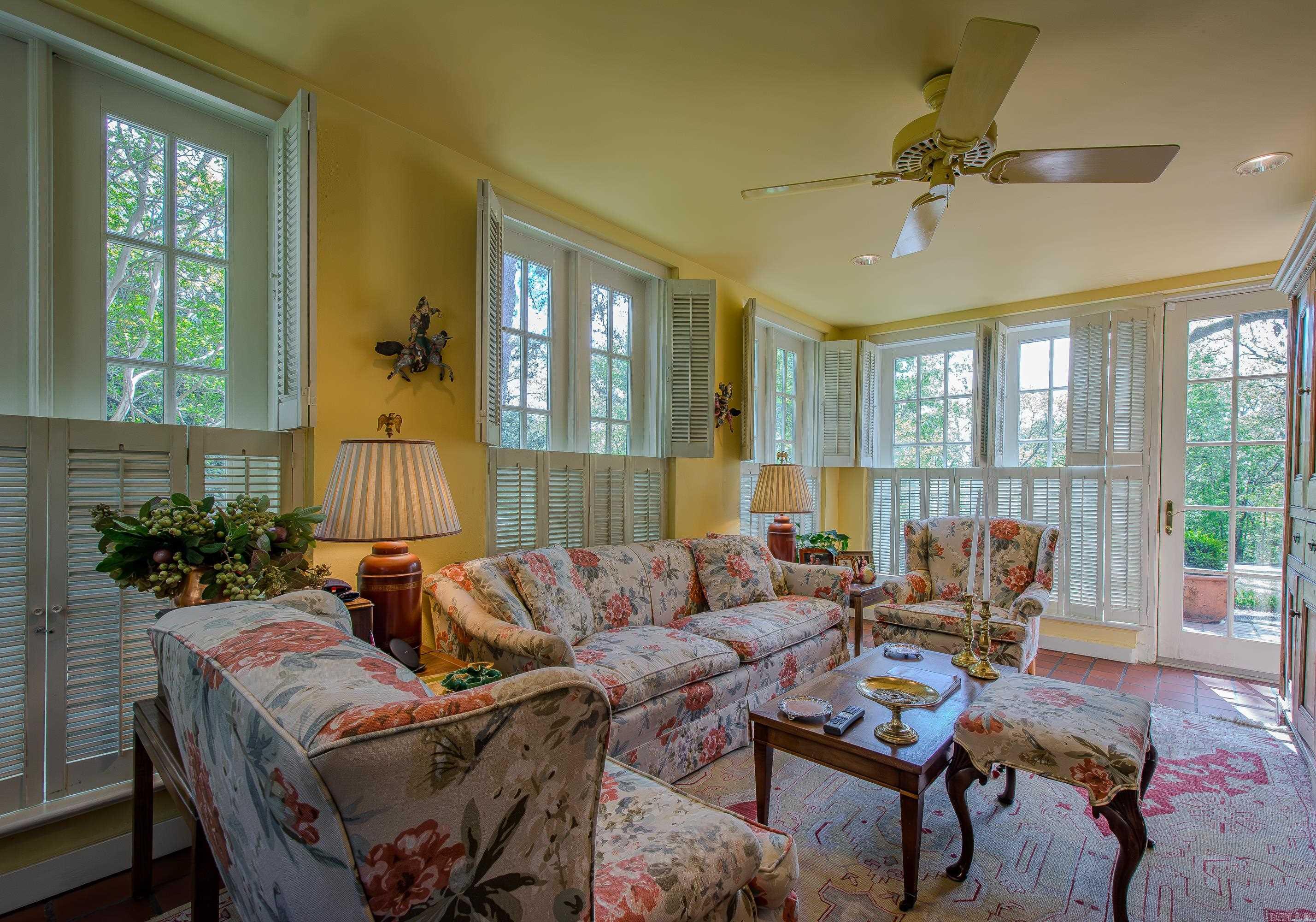 Hill Crest - Residential