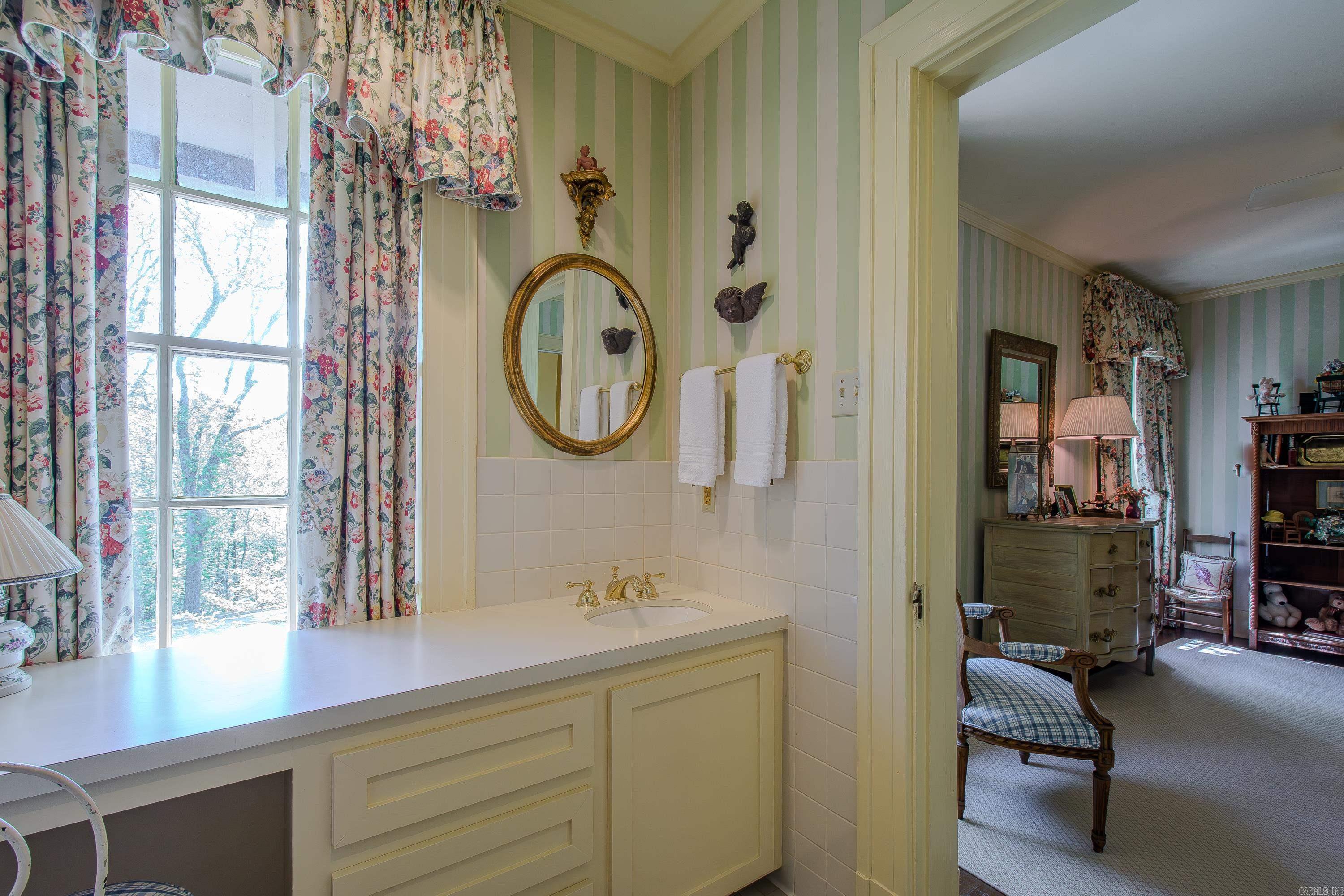 Hill Crest - Residential