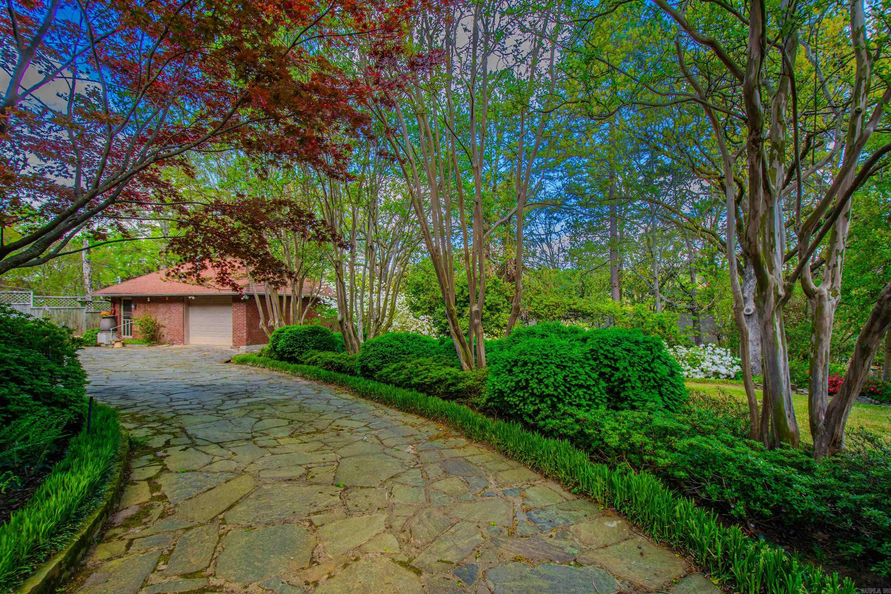 Hill Crest - Residential