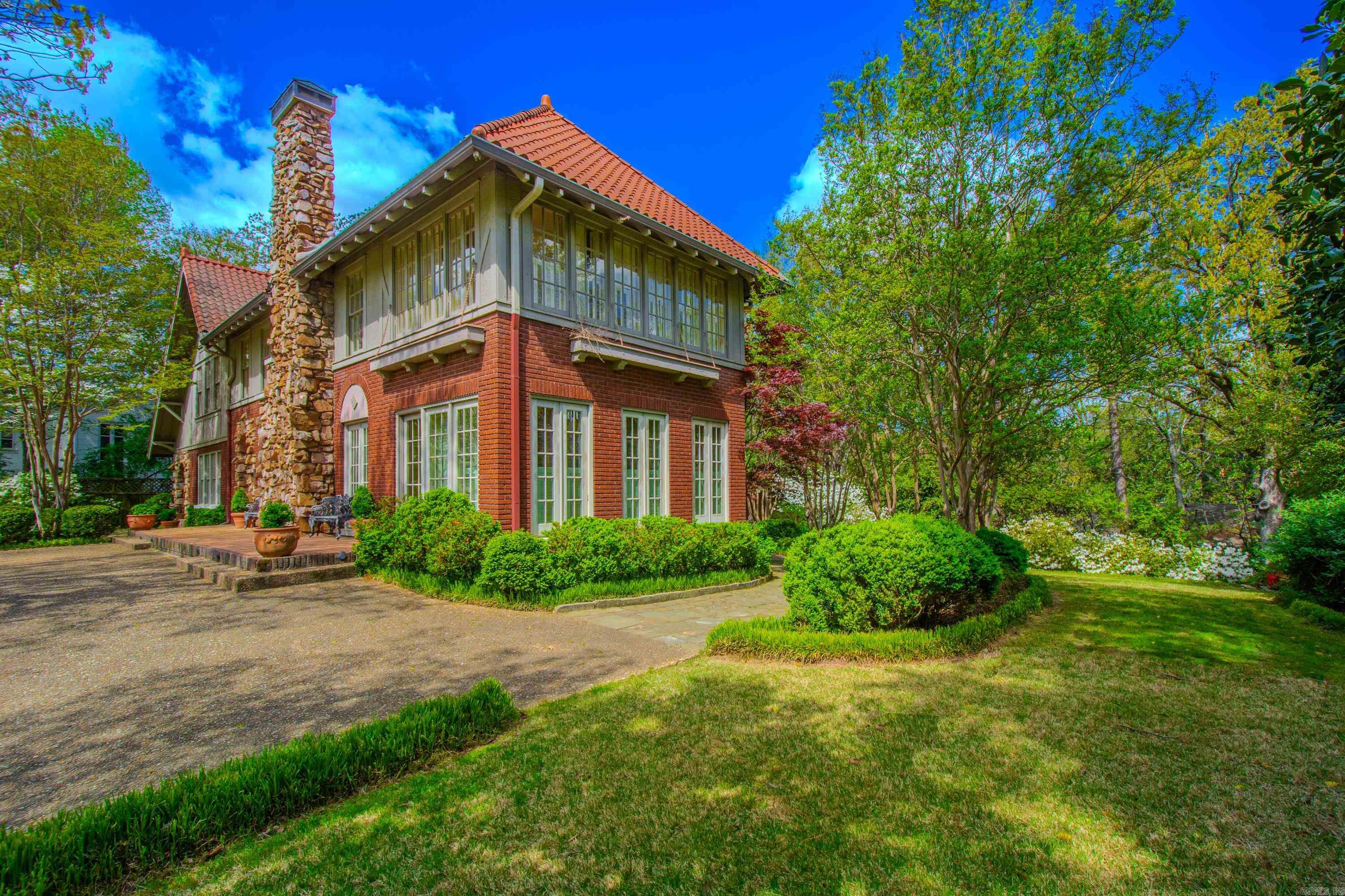 Hill Crest - Residential