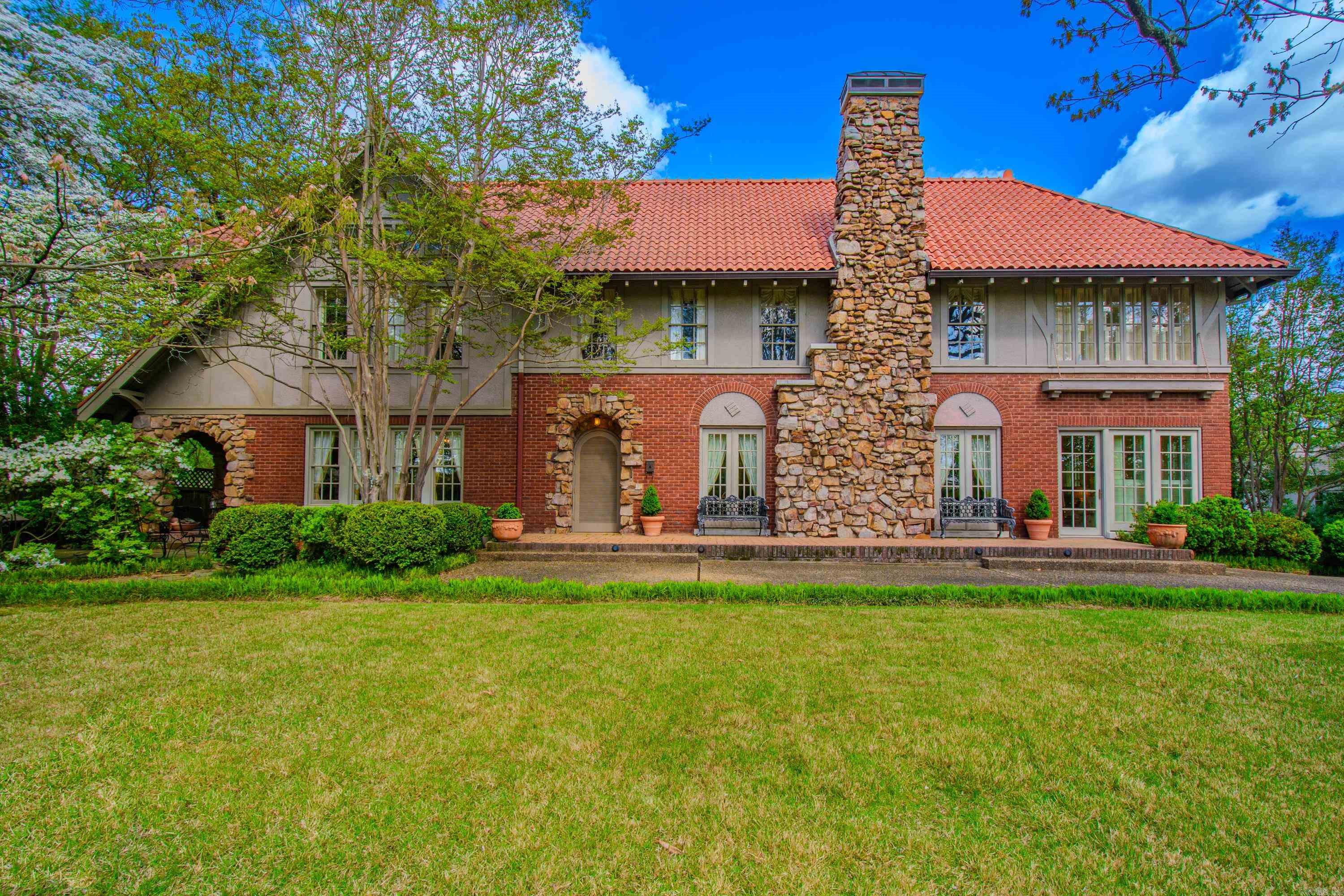 Hill Crest - Residential