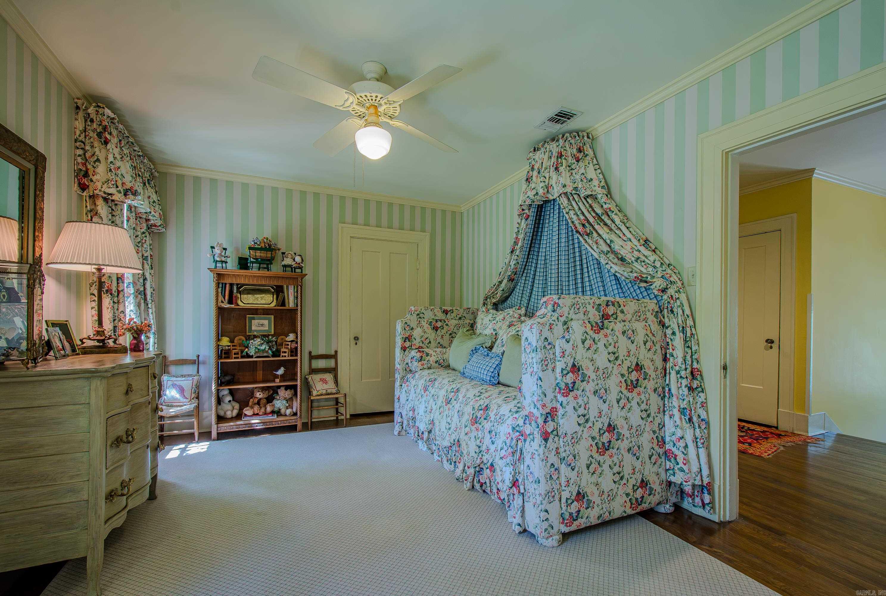 Hill Crest - Residential