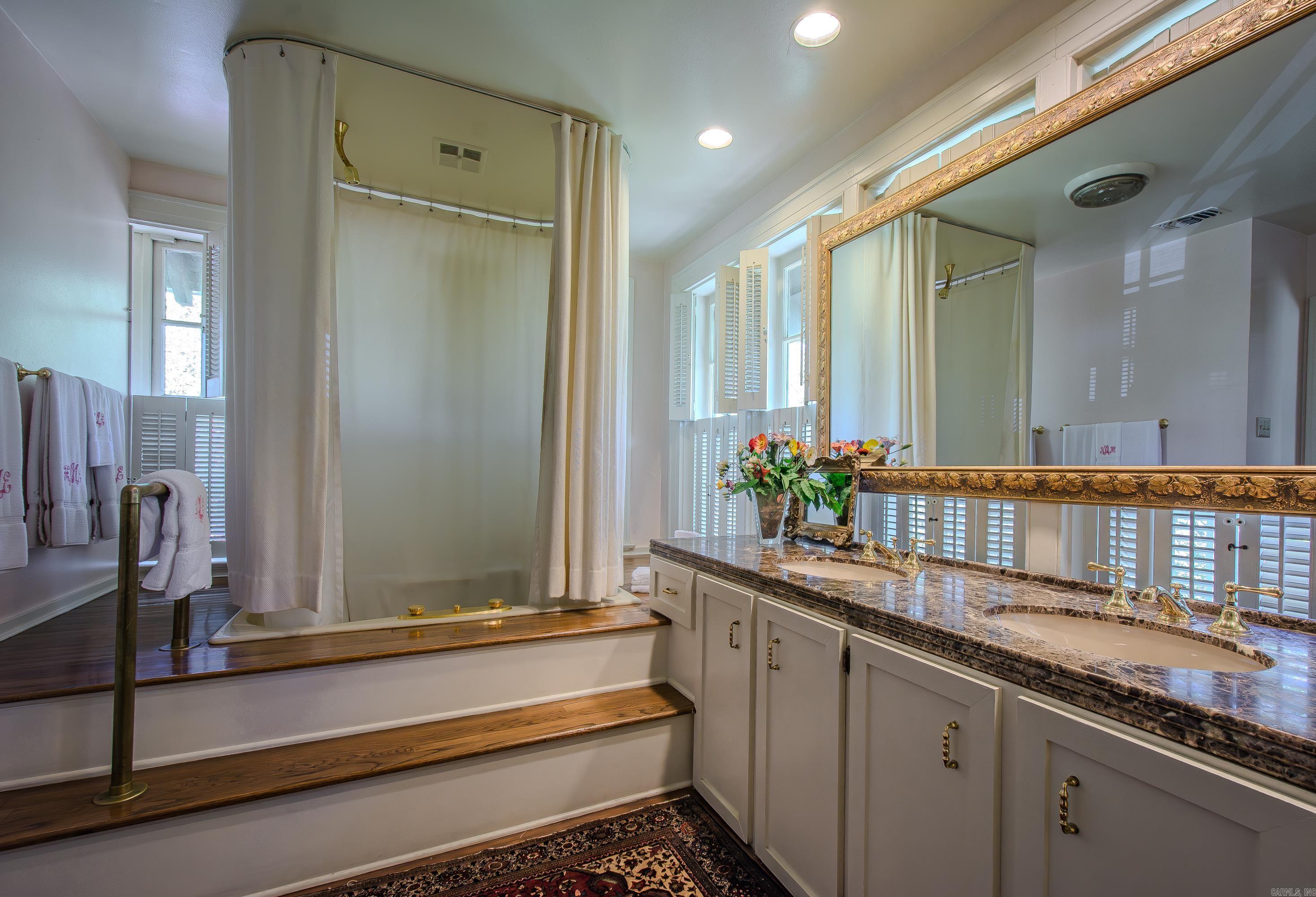 Hill Crest - Residential