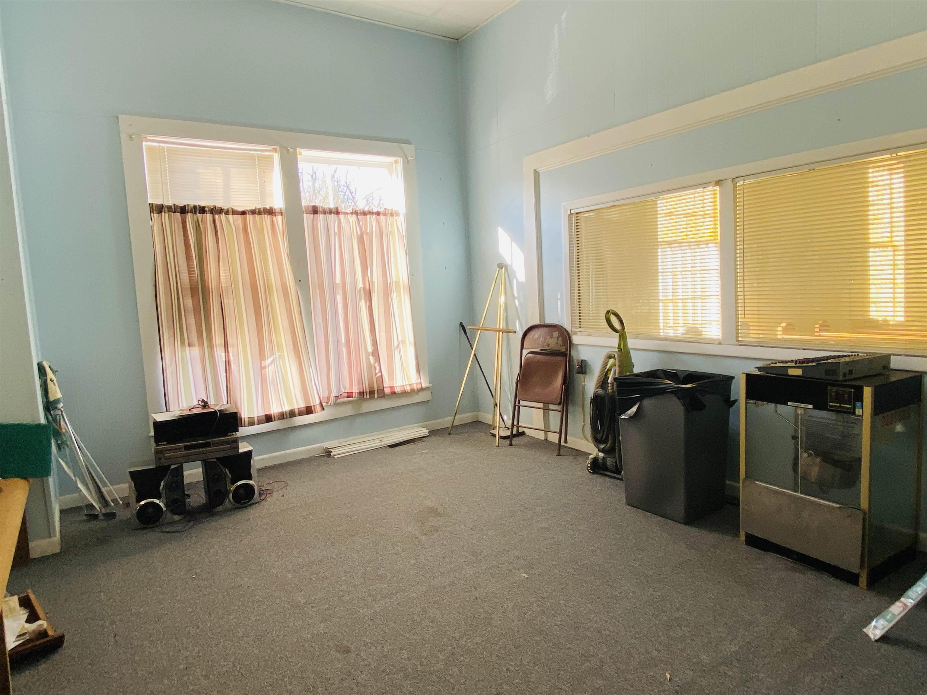 STONERS 2 - Residential