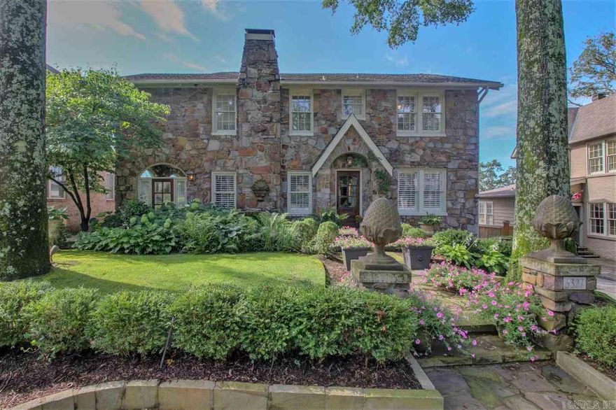 Newly remodeled Prospect Terrace home. Five bedrooms and five and one half baths with master on main level. Featuring his and her bathroom and 2 walk-in closets. Formal dining and living room with eat-in kitchen and den combo. Separate office with own entry. Wonderful media room and oversized 2 car garage with mud room. Great views from screened in porch. Whole house generator.