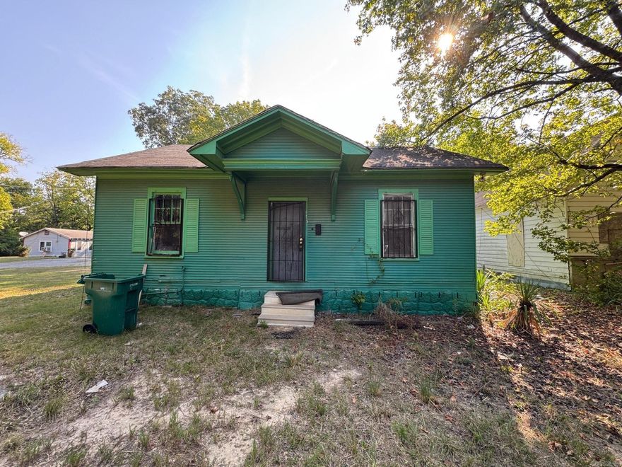 Come check this one out! Great price on this 2 bed / 1 bath home on a 7750 SF lot close in Pine Bluff. With some clean-up, paint & a few updates this home could be a nice little starter, retirement home or a rental. Condition of utilities is unknown.  Lot has some nice big shade trees and a 96 SF (8 x 12') storage shed.  Give your agent a call to take a look before its gone!