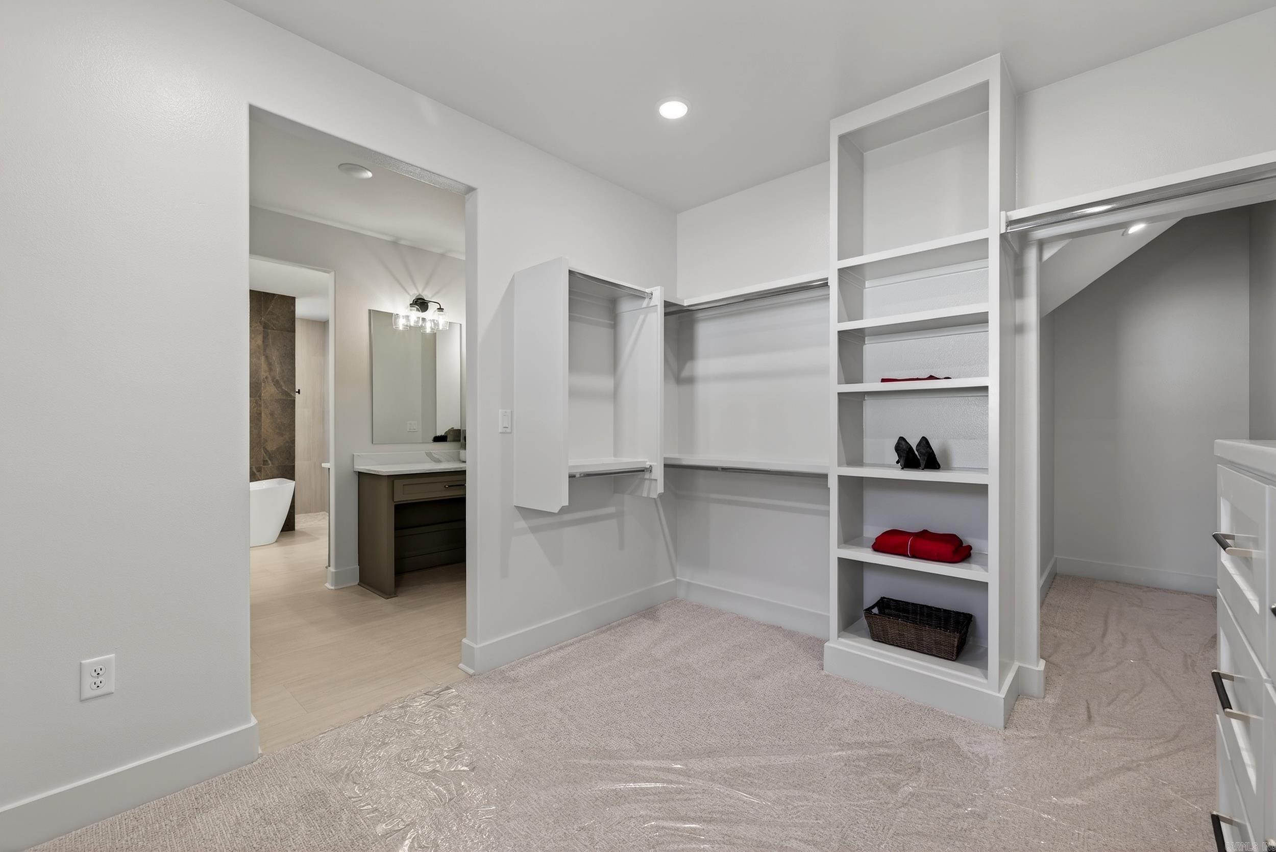 COUNTRY CLUB OF AR-QUARTERS ADDN - Residential