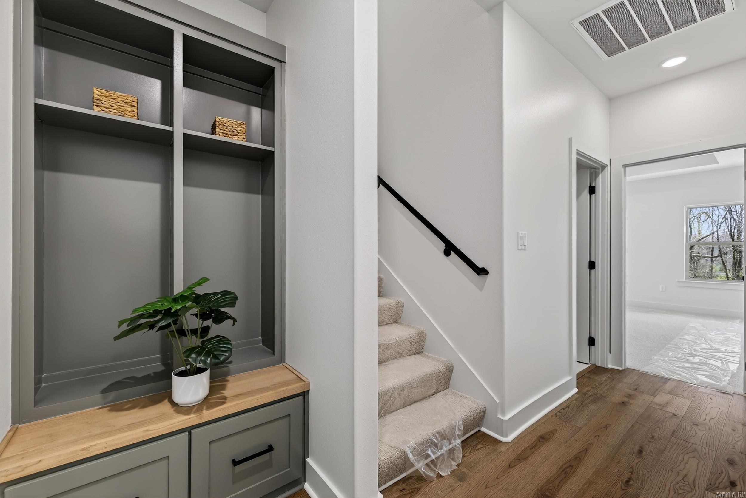 COUNTRY CLUB OF AR-QUARTERS ADDN - Residential