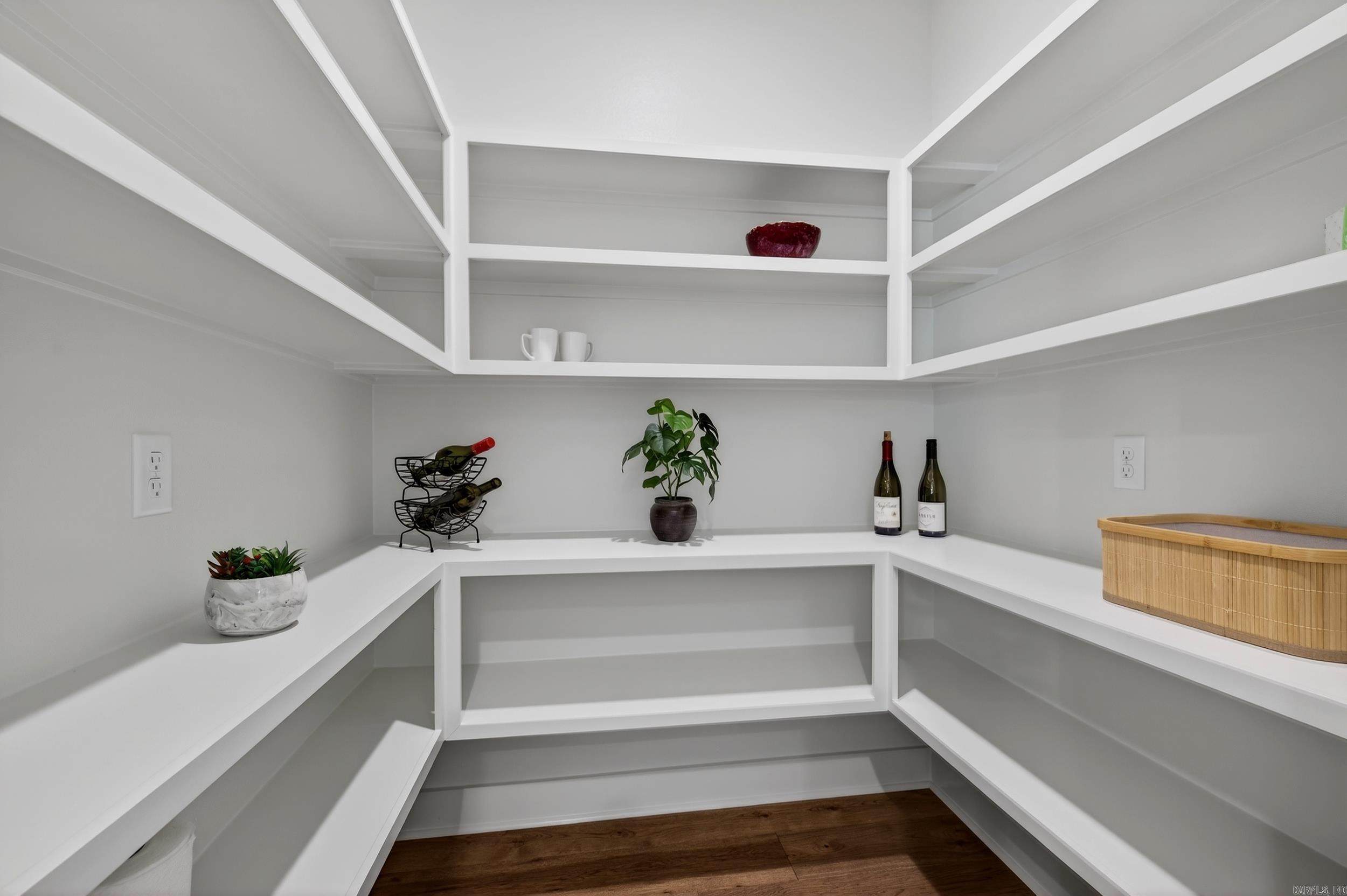 COUNTRY CLUB OF AR-QUARTERS ADDN - Residential