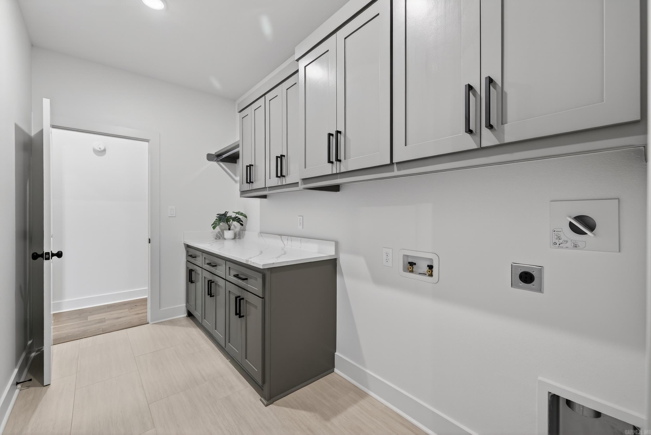 COUNTRY CLUB OF AR-QUARTERS ADDN - Residential