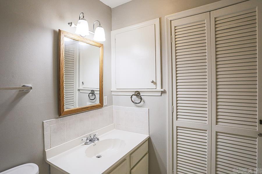 KINGSBRIDGE TWNHSE - Residential