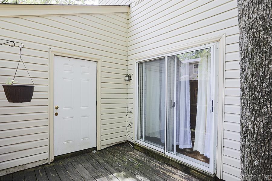 KINGSBRIDGE TWNHSE - Residential