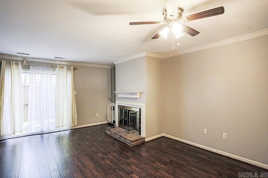 KINGSBRIDGE TWNHSE - Residential