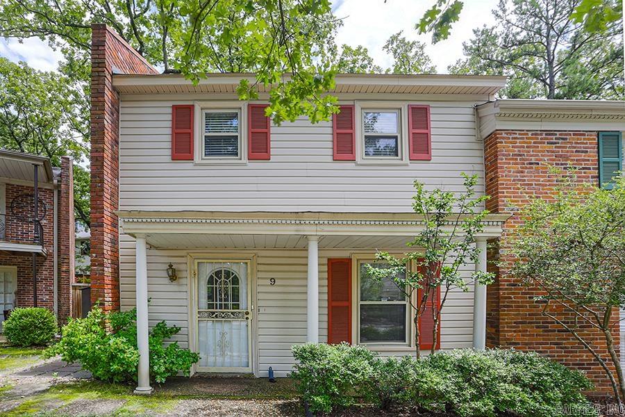 KINGSBRIDGE TWNHSE - Residential