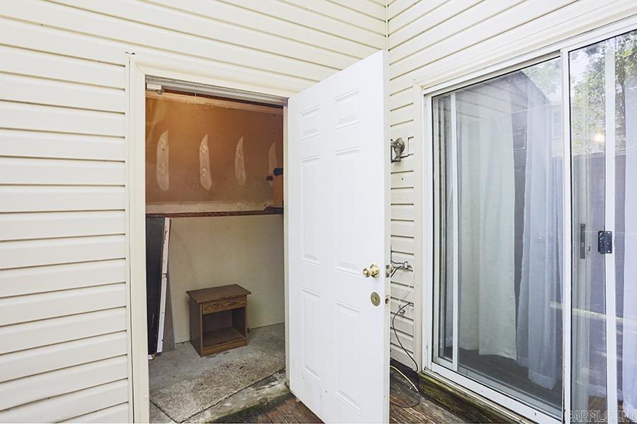 KINGSBRIDGE TWNHSE - Residential