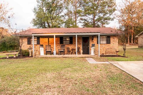 Photo of 131 Kelly Drive, Sarepta, LA 71071 (MLS # 25049457)