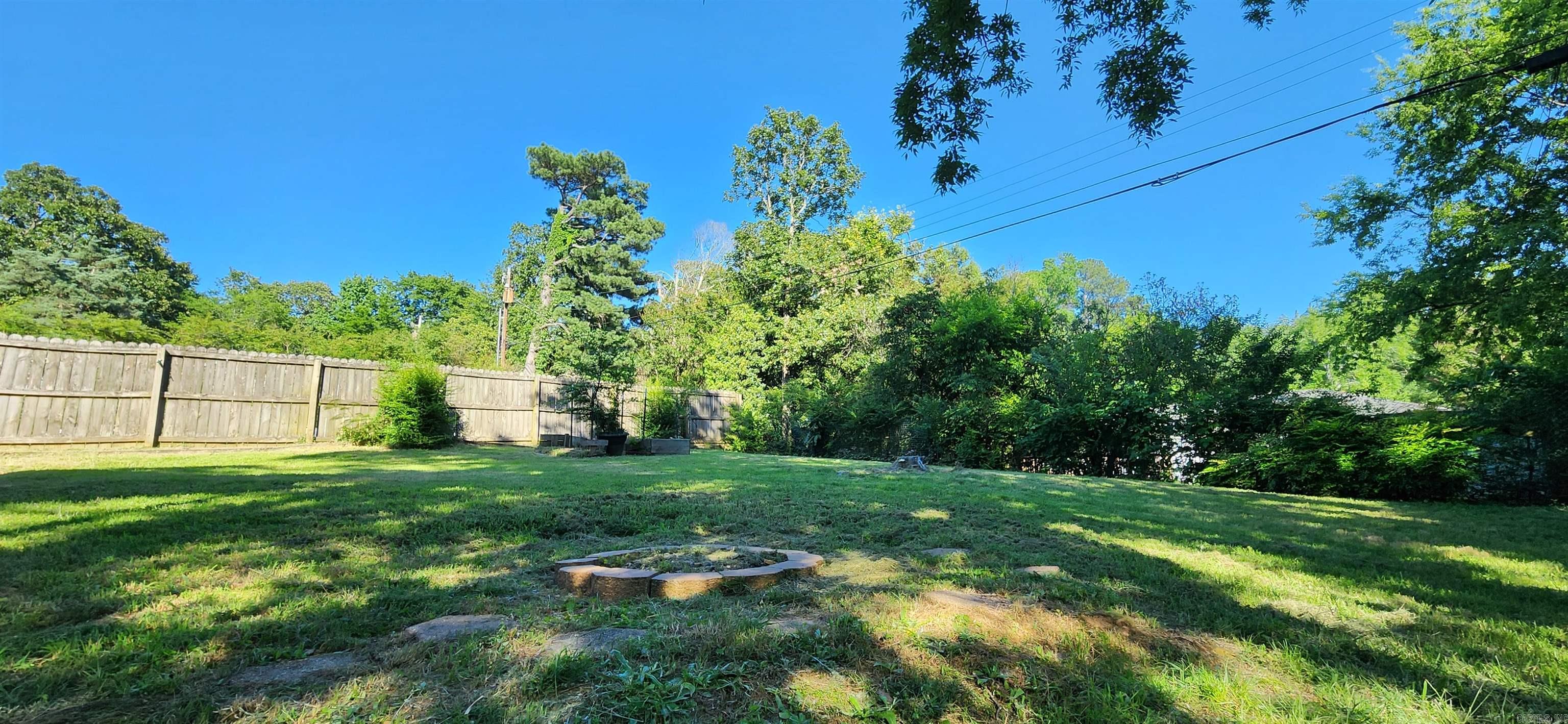 KINGWOOD PLACE - Residential