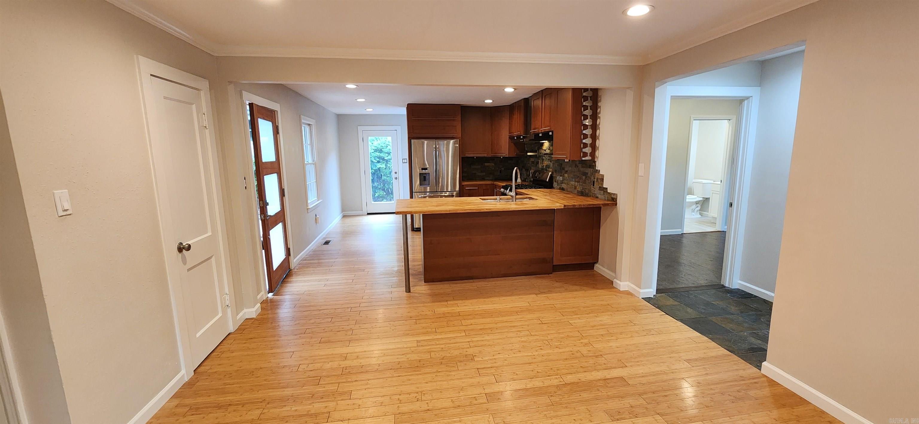 KINGWOOD PLACE - Residential