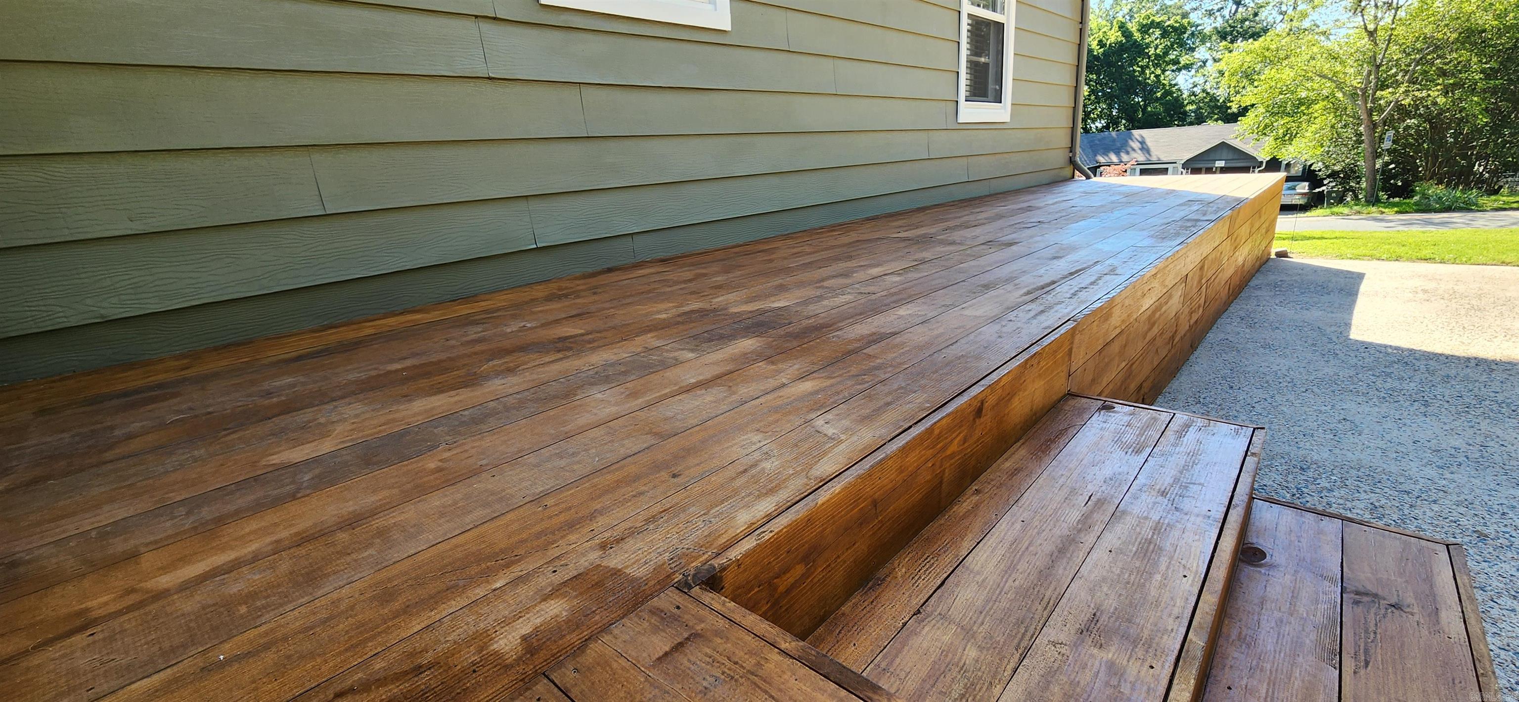 KINGWOOD PLACE - Residential