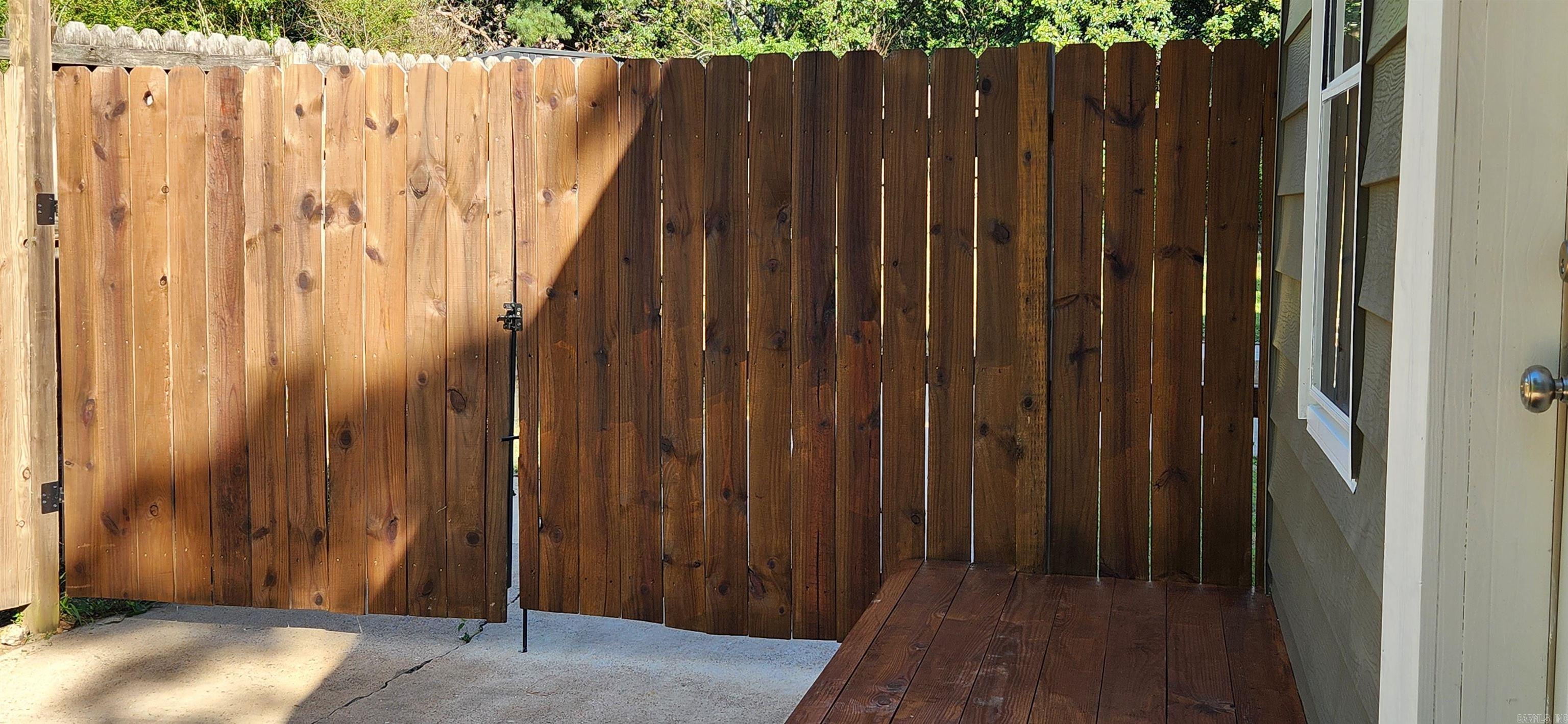 KINGWOOD PLACE - Residential