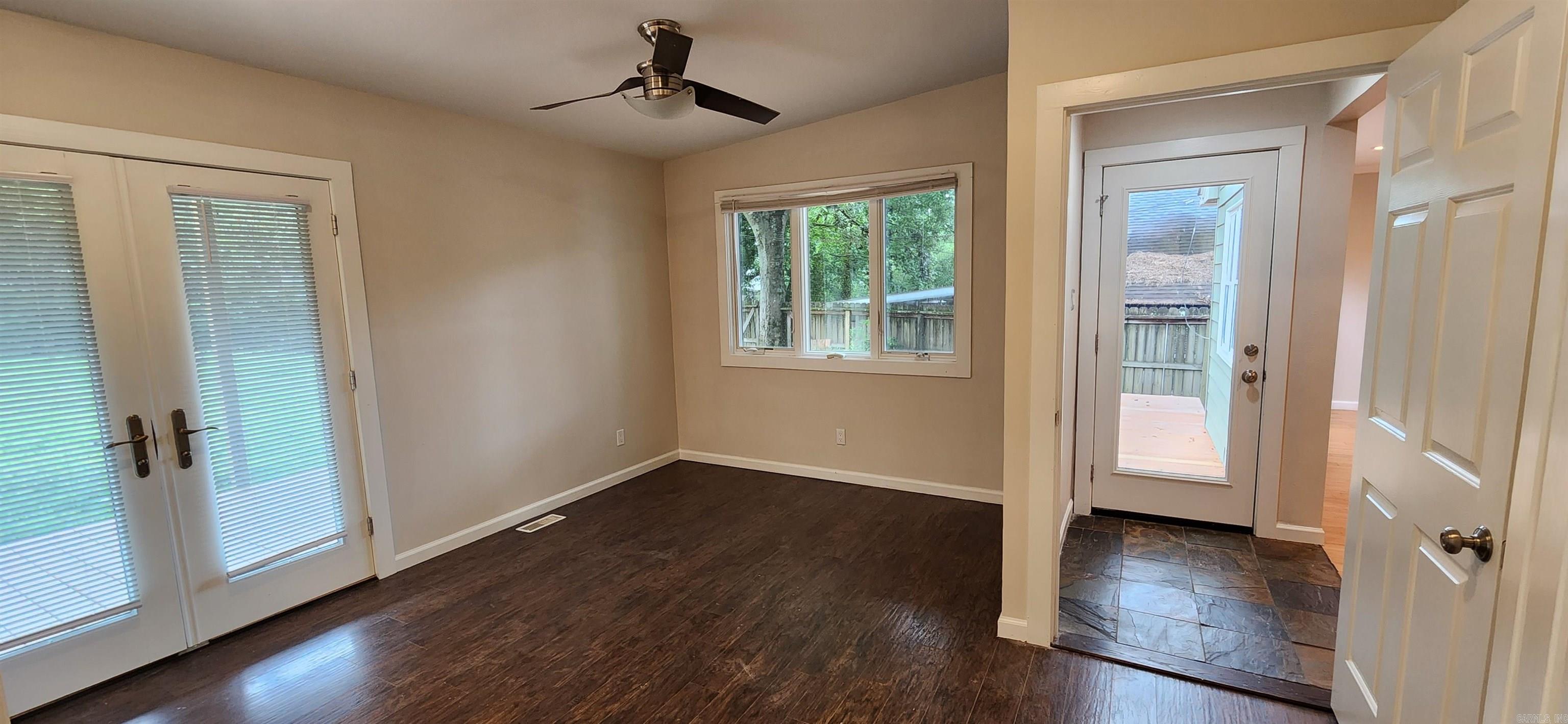 KINGWOOD PLACE - Residential