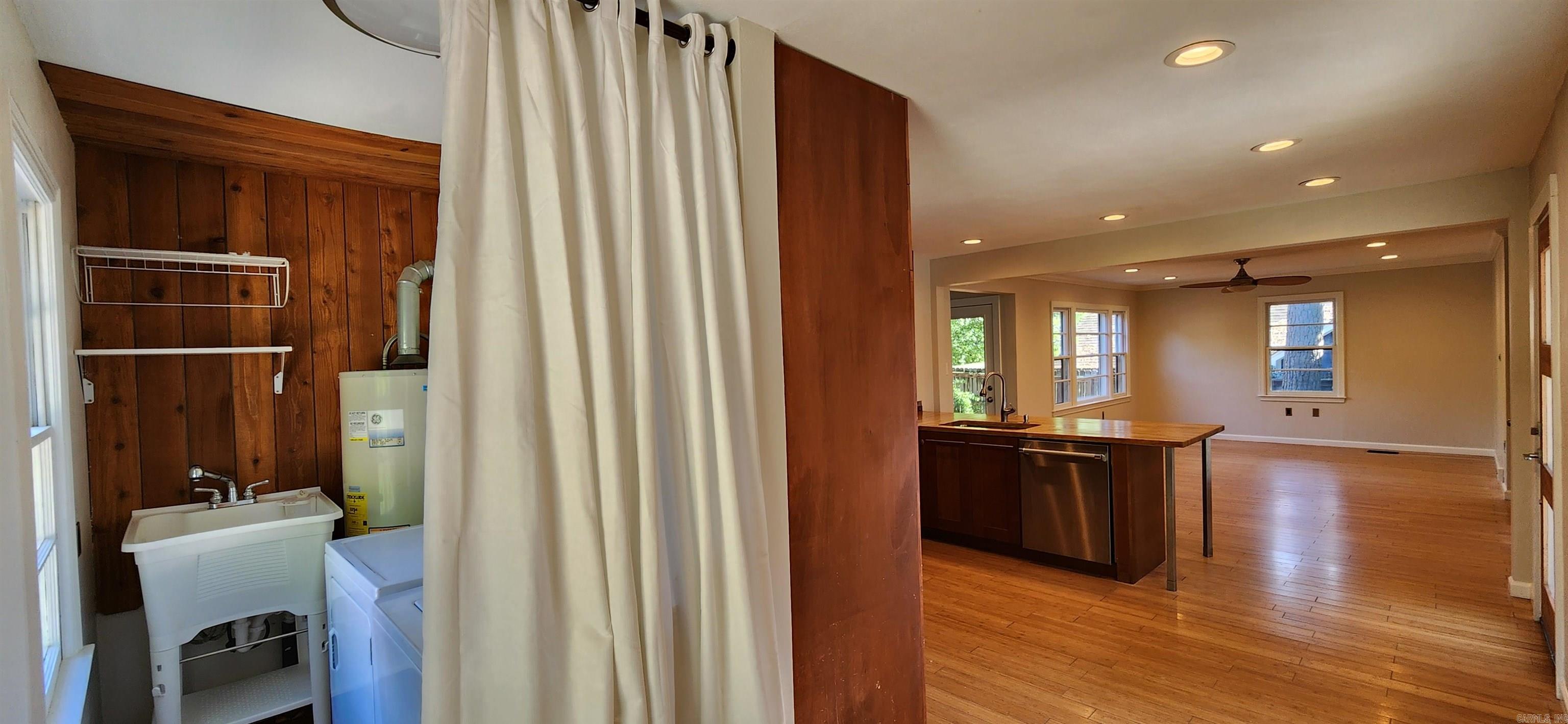 KINGWOOD PLACE - Residential