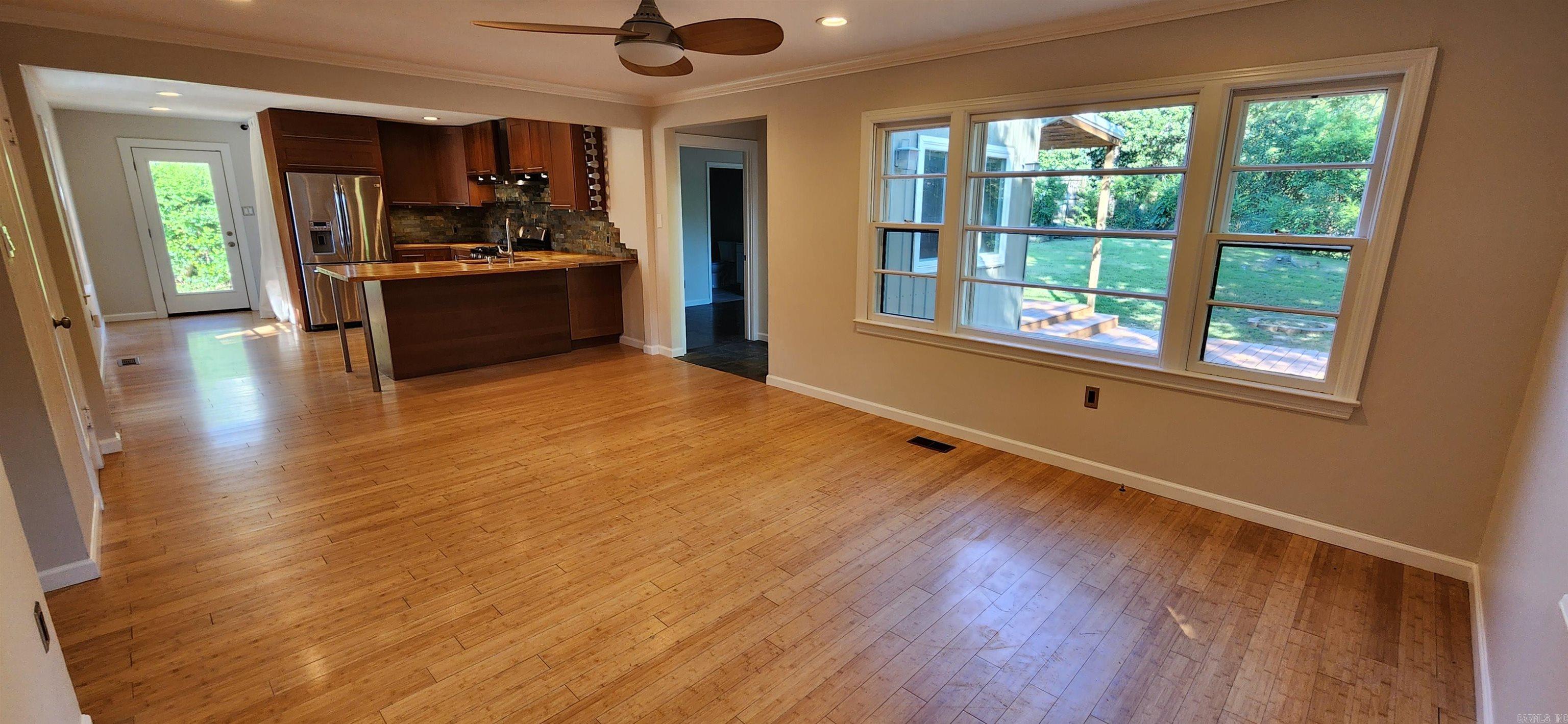 KINGWOOD PLACE - Residential