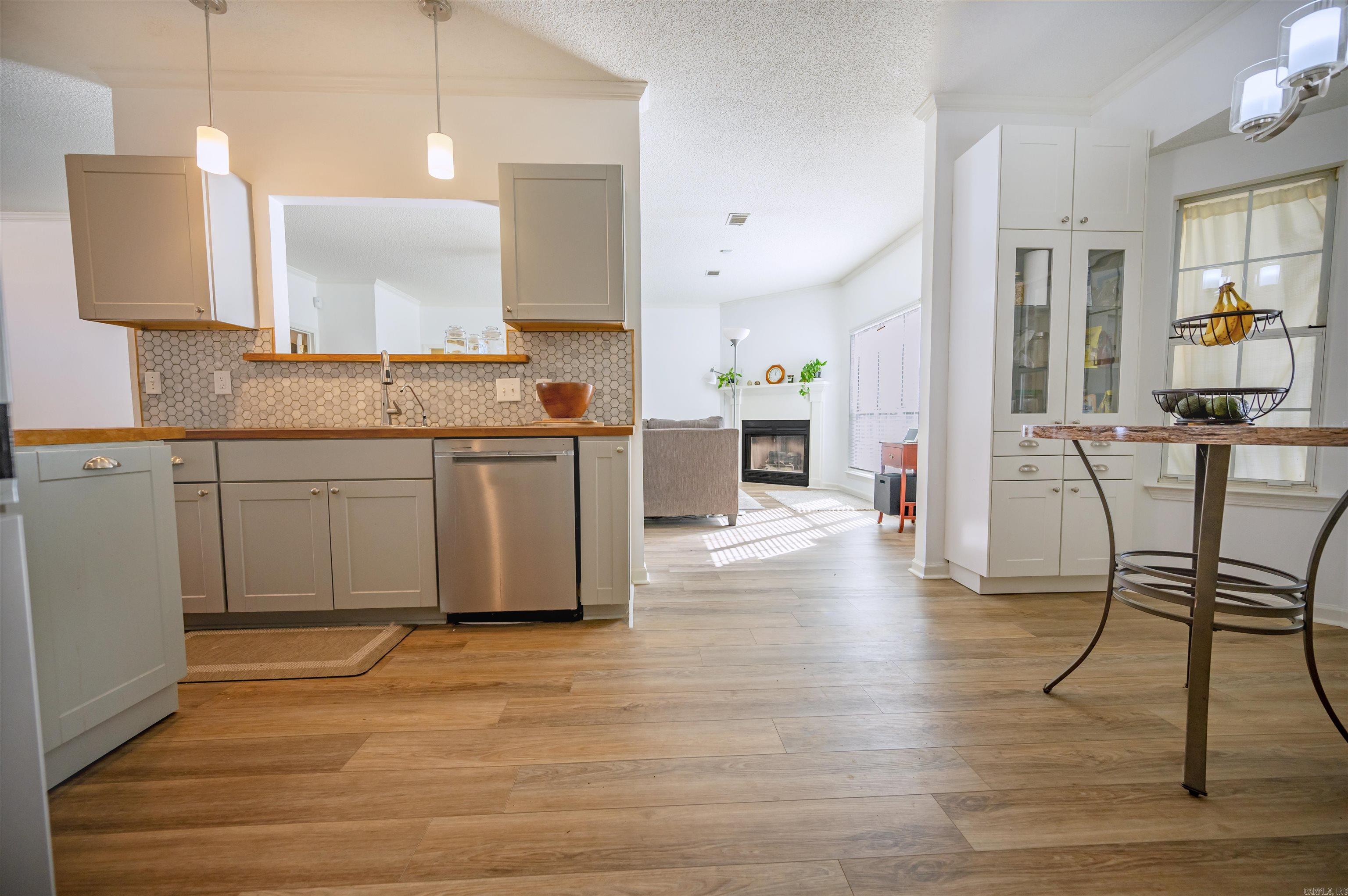 EDGEWATER ADDN - Residential