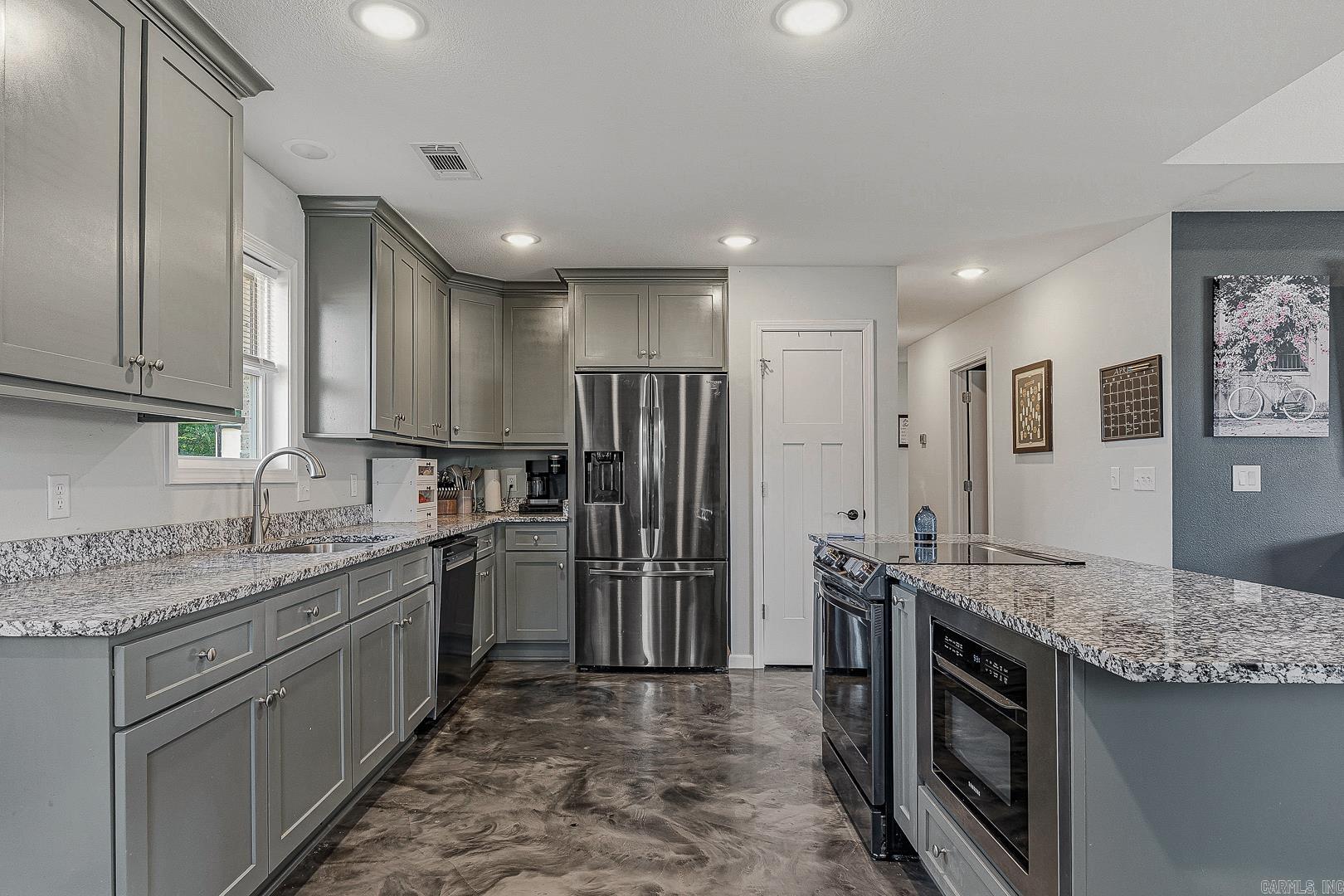 THROGMARTIN'S - Residential