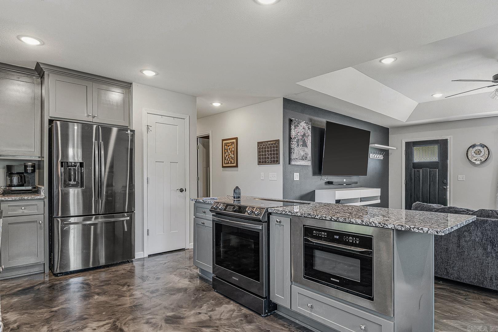 THROGMARTIN'S - Residential