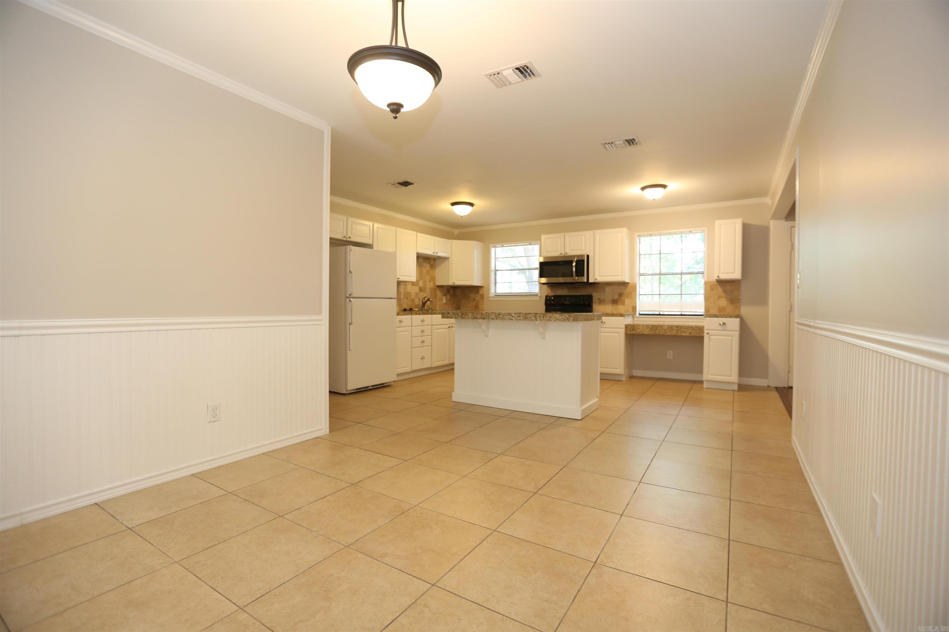 Marlowe Manor - Residential Lease