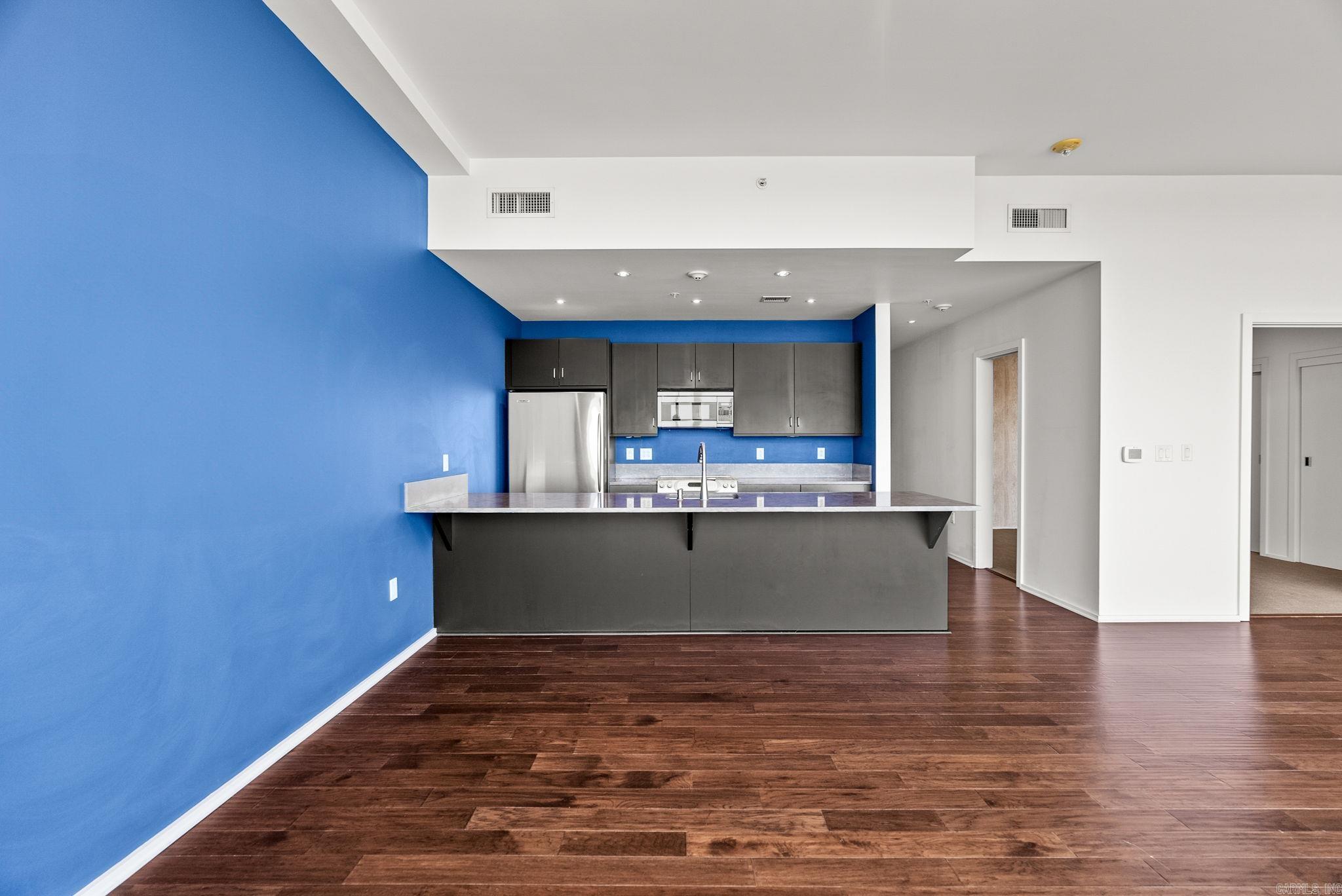 300 THIRD HPR - Residential